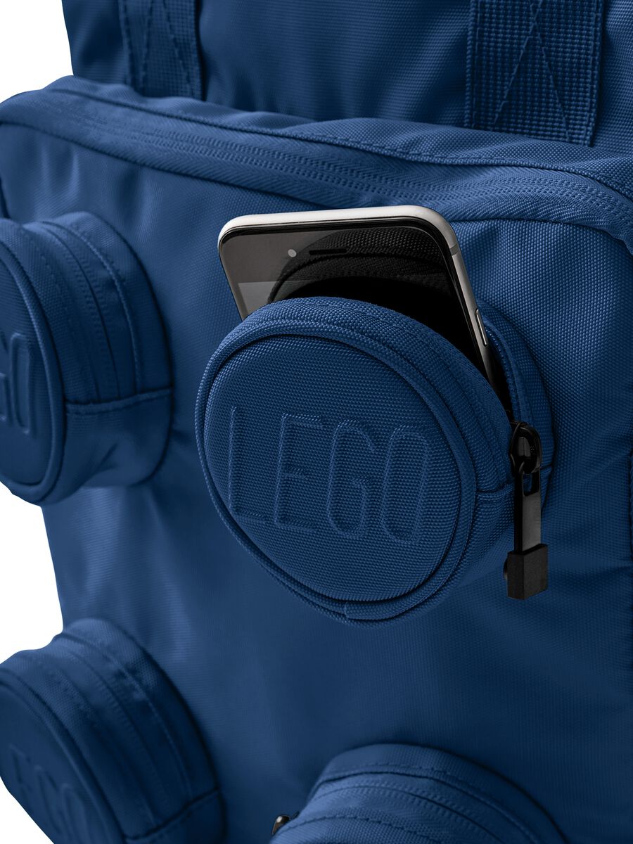 Zaino blu con tasche frontali_5