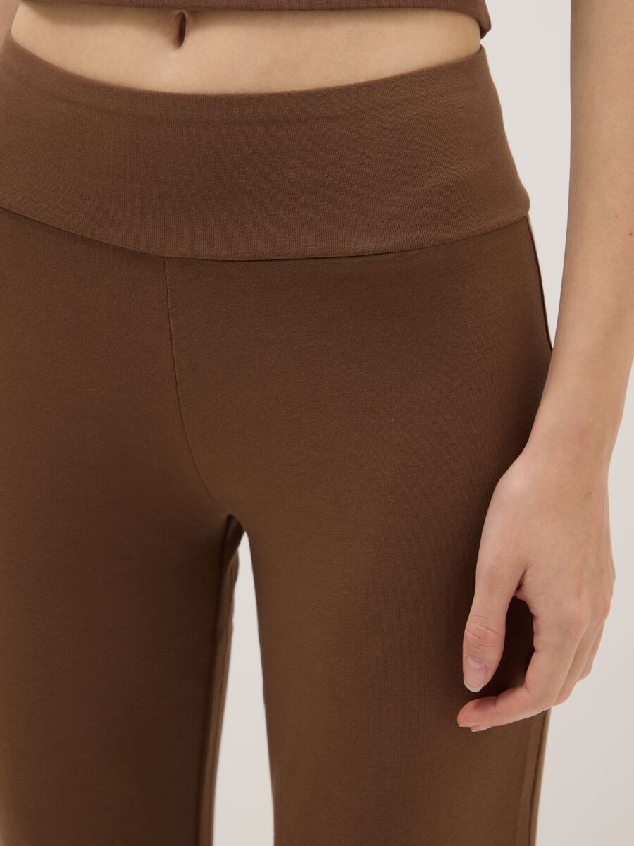 Brown flare leggings in stretch cotton_3
