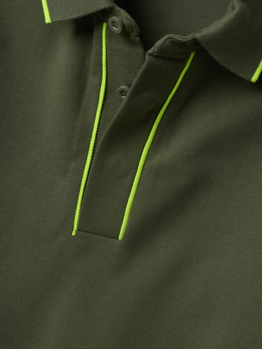 Polo verde in cotone elasticizzato con collo classico_5