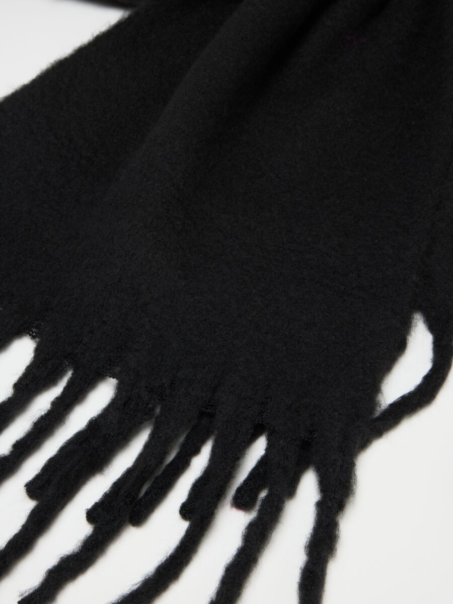 Black Mixed Fabric Scarf_3