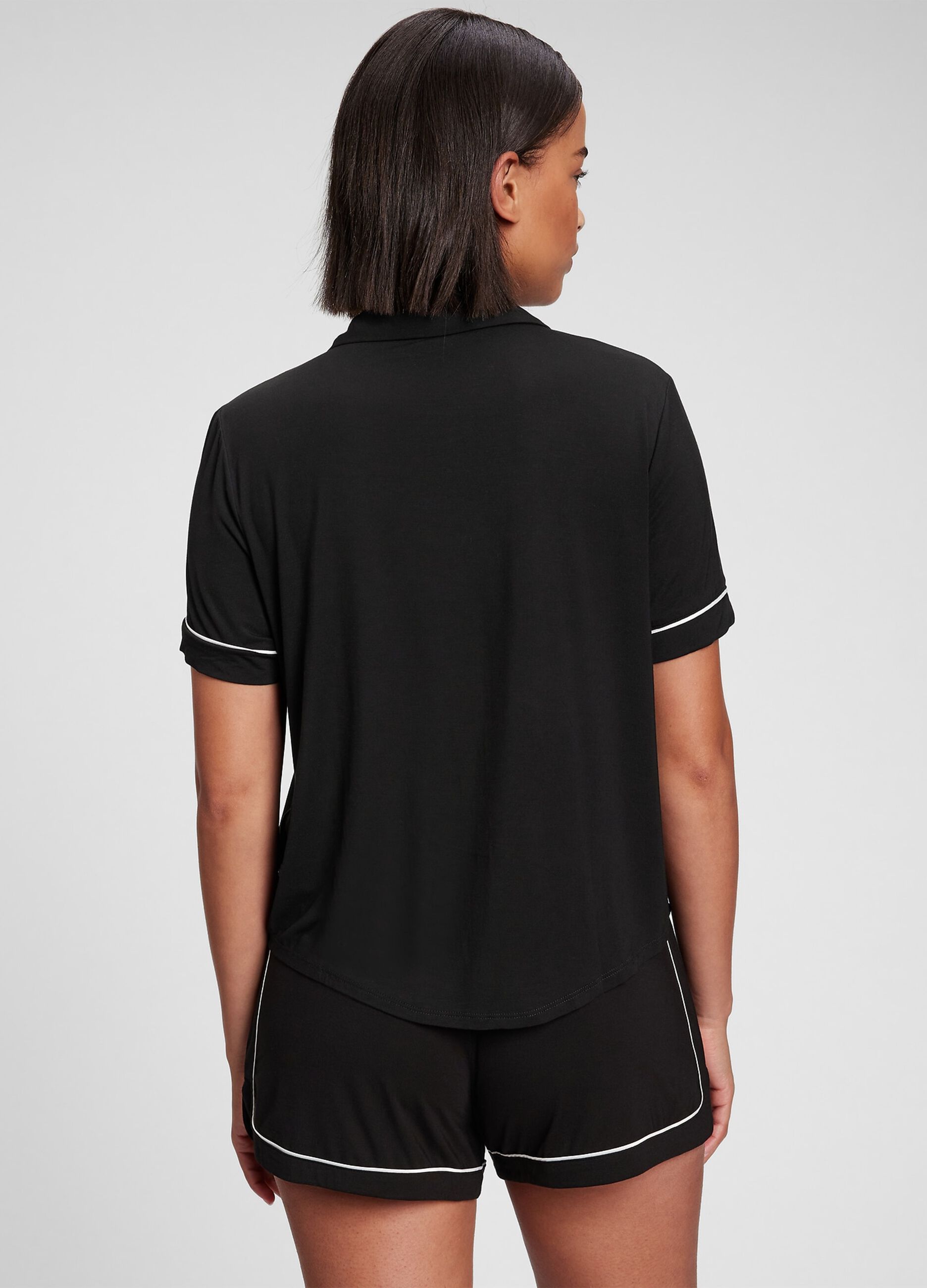 Pyjama top with contrasting piping