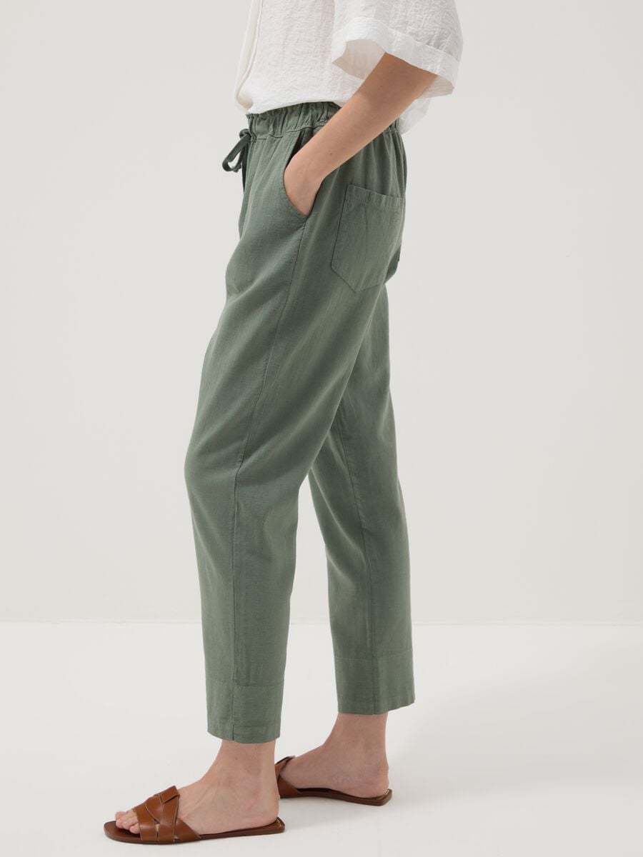 Green linen-cotton blend trousers with elasticated waist, regular fit_3