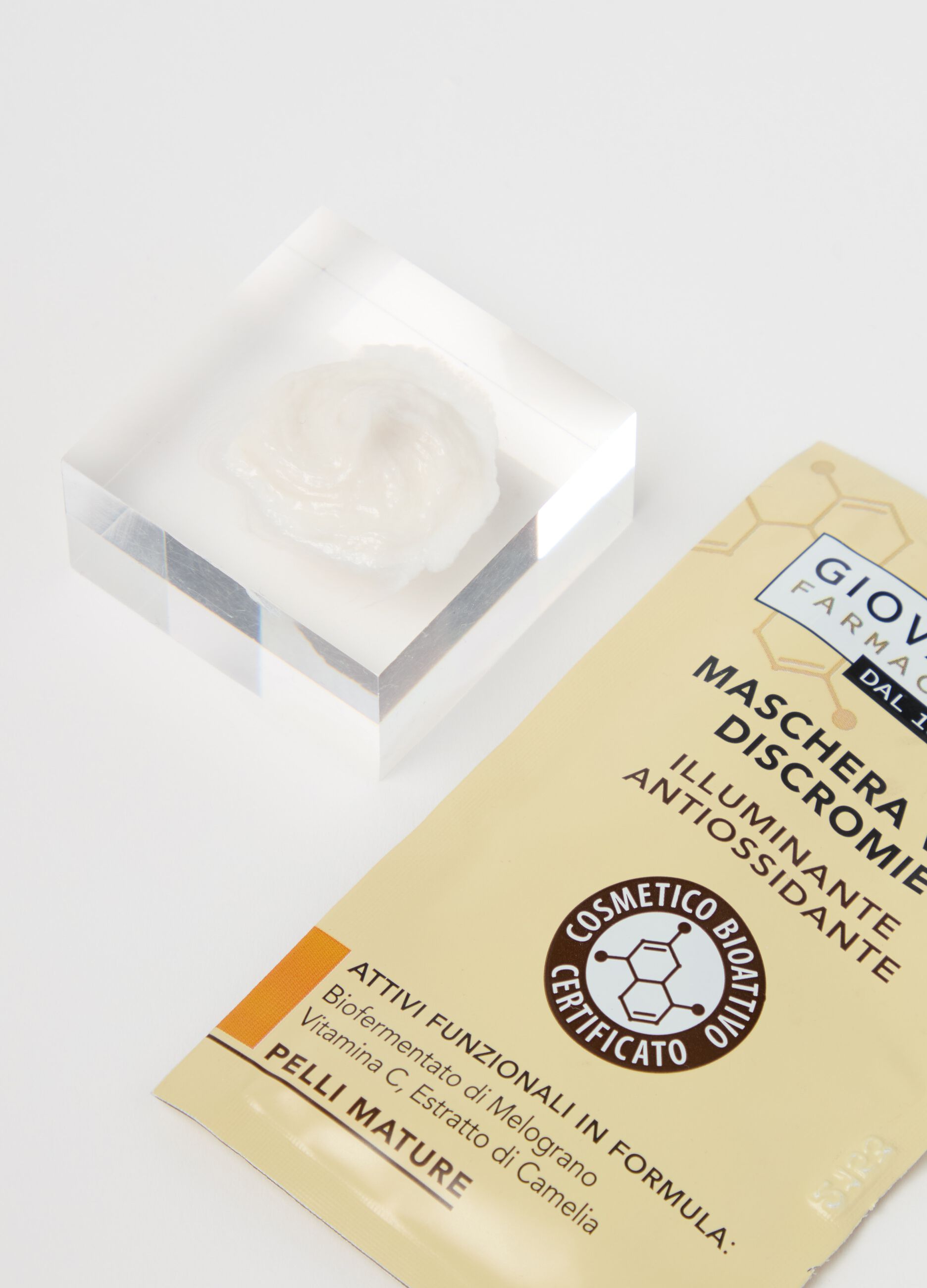 Dyschromia face mask