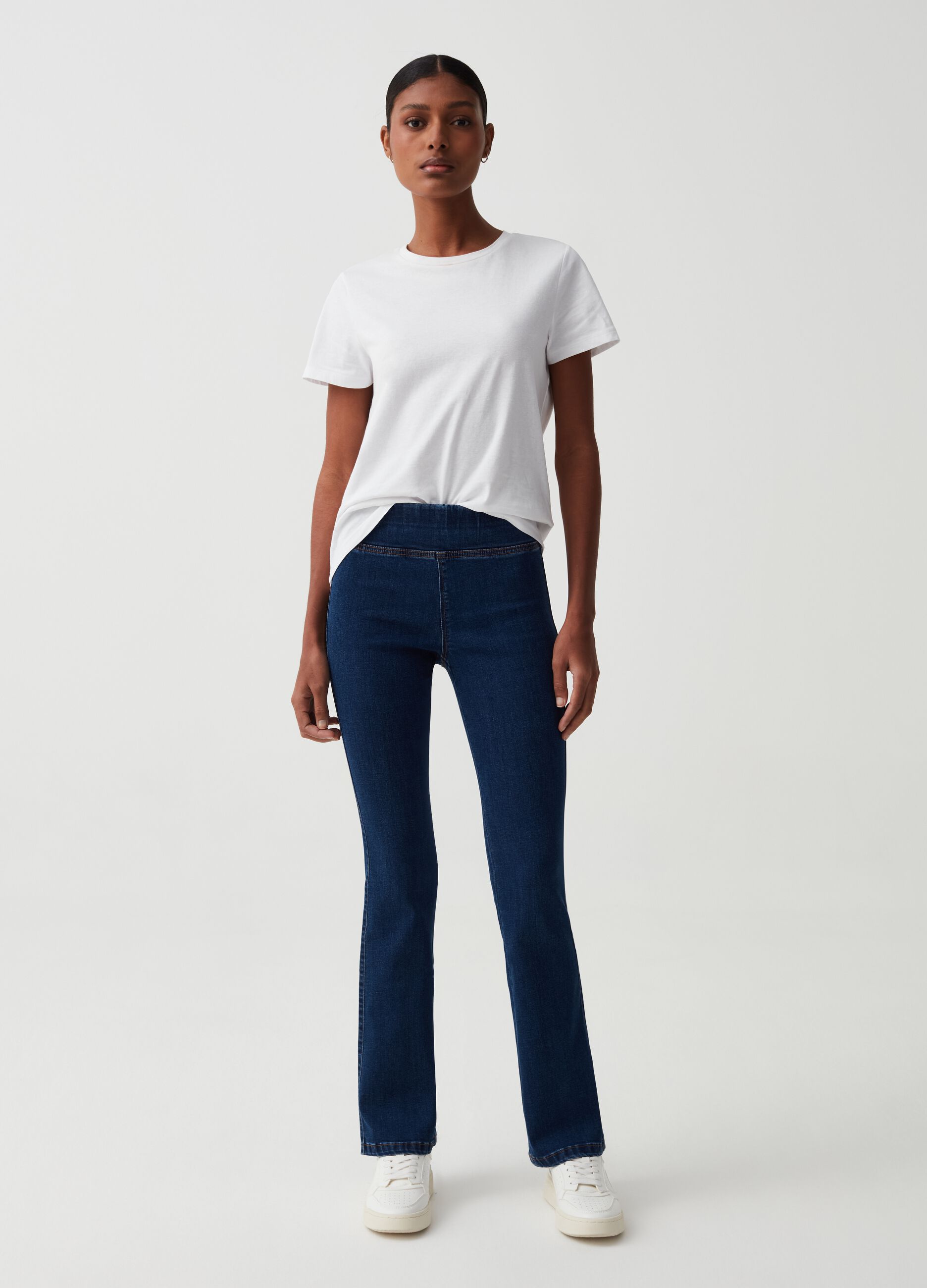Stretch flare-fit jeggings