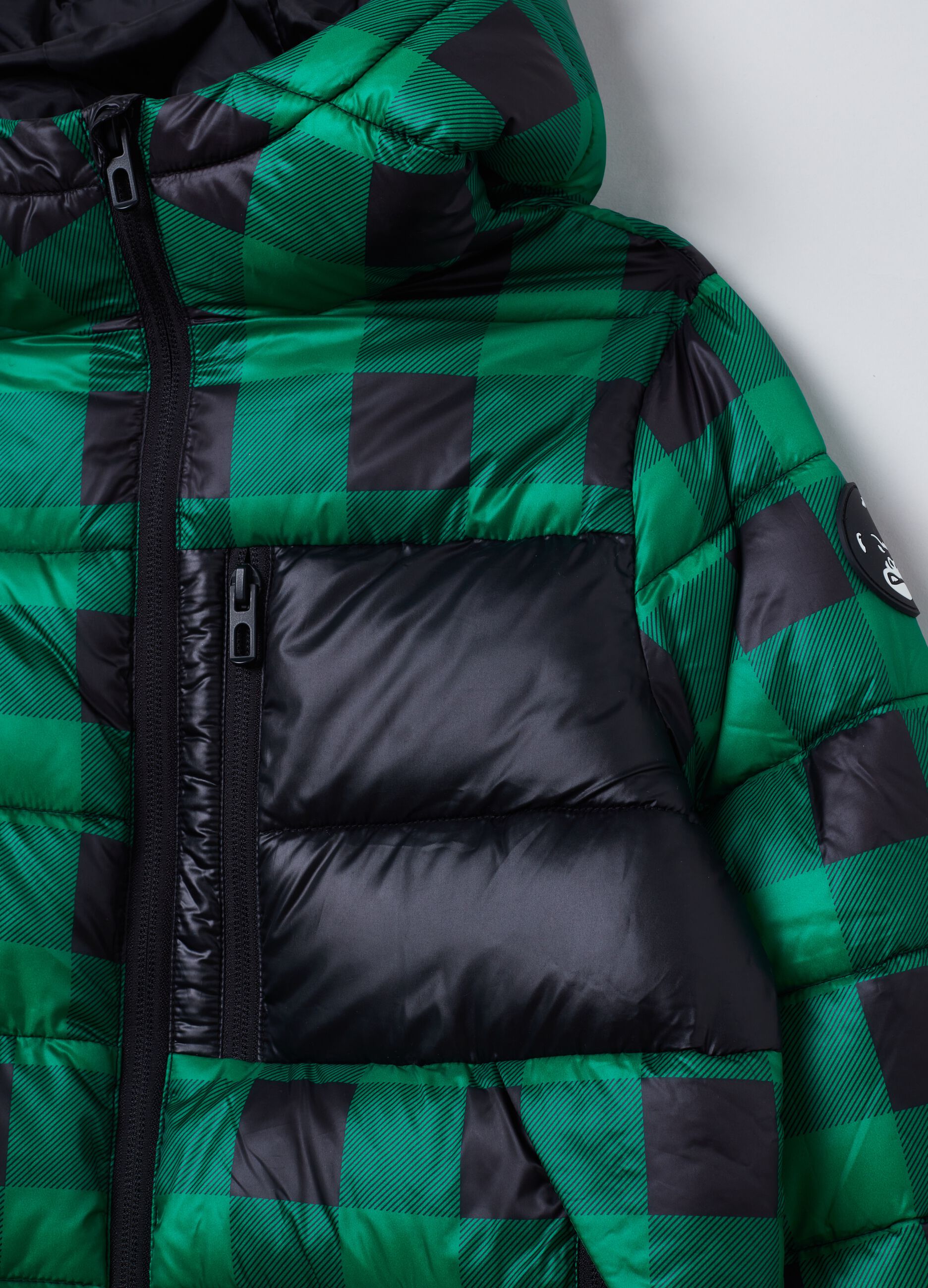 Piumino full-zip a quadri con cappuccio_2