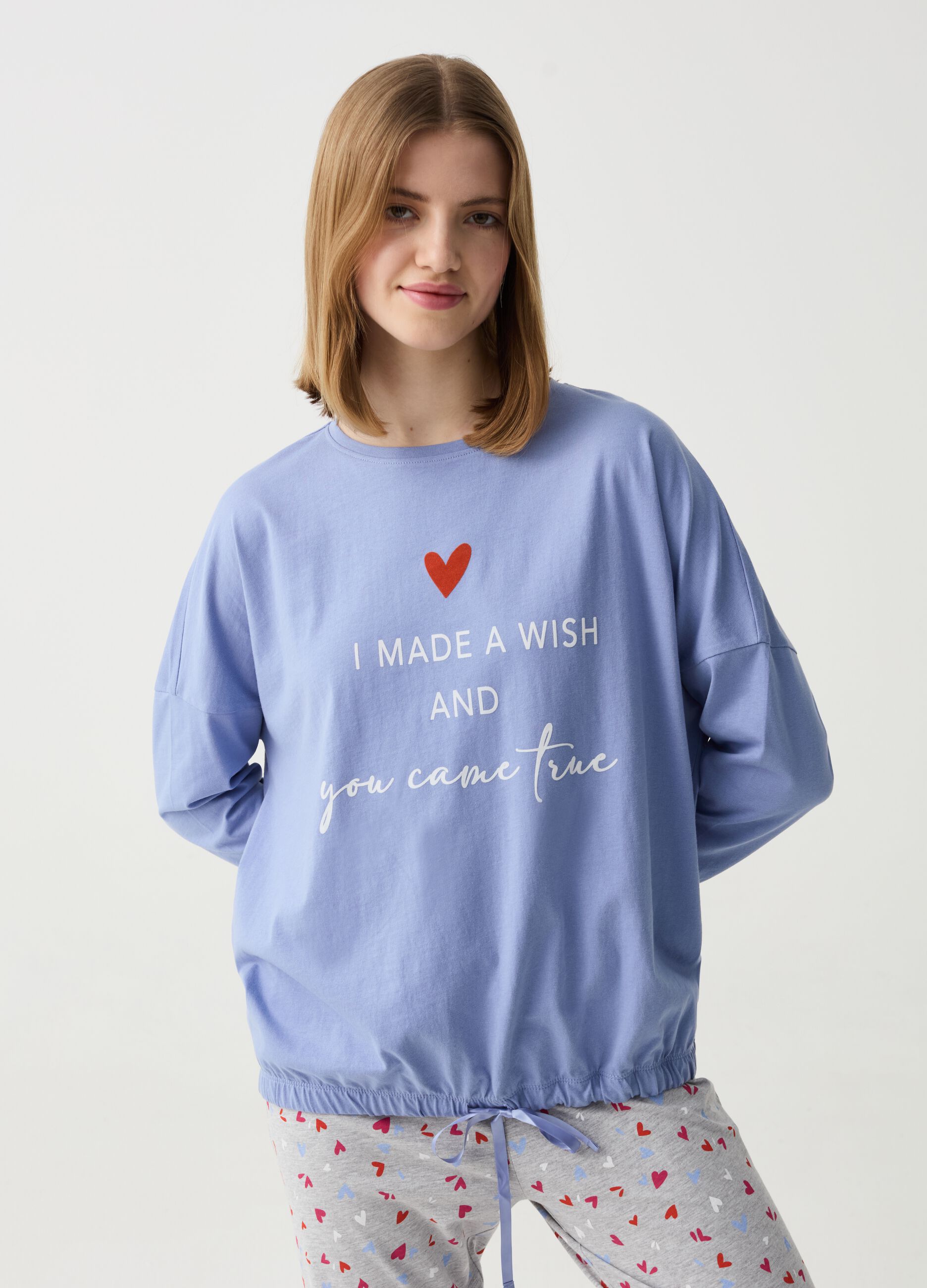 Long pyjamas with hearts print