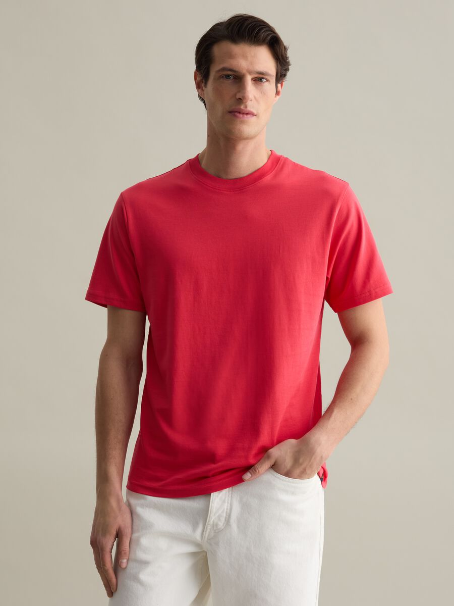 Plain cotton T-shirt with round neck._0