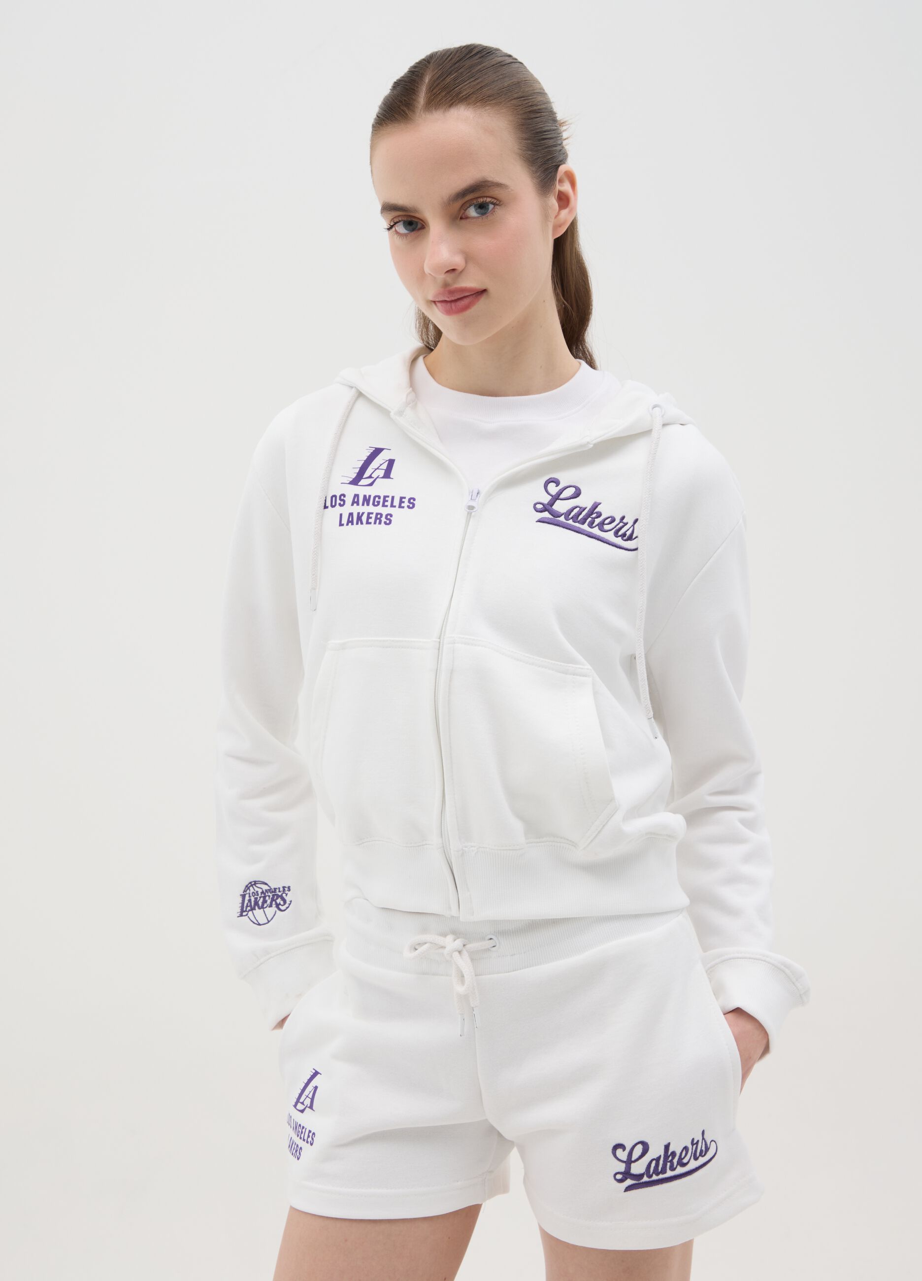 White full-zip sweatshirt with hood and NBA Los Angeles Lakers embroidery