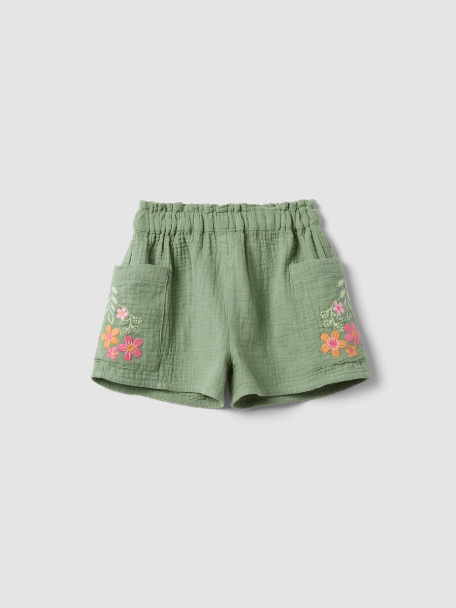 Shorts verdi in puro cotone con ricami floreali per bimba regular fit_0