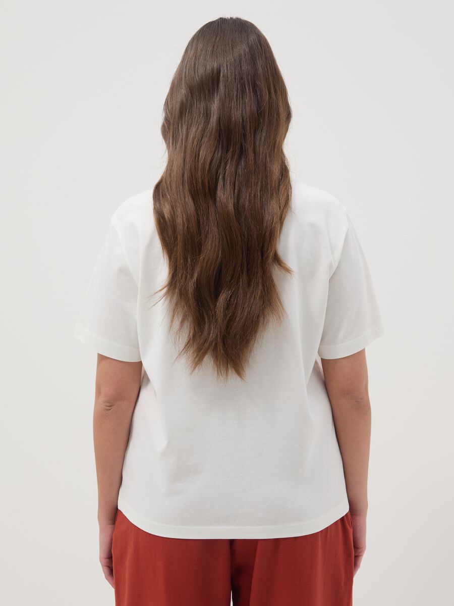 Regular fit pure white cotton T-shirt with appliqued flower_3