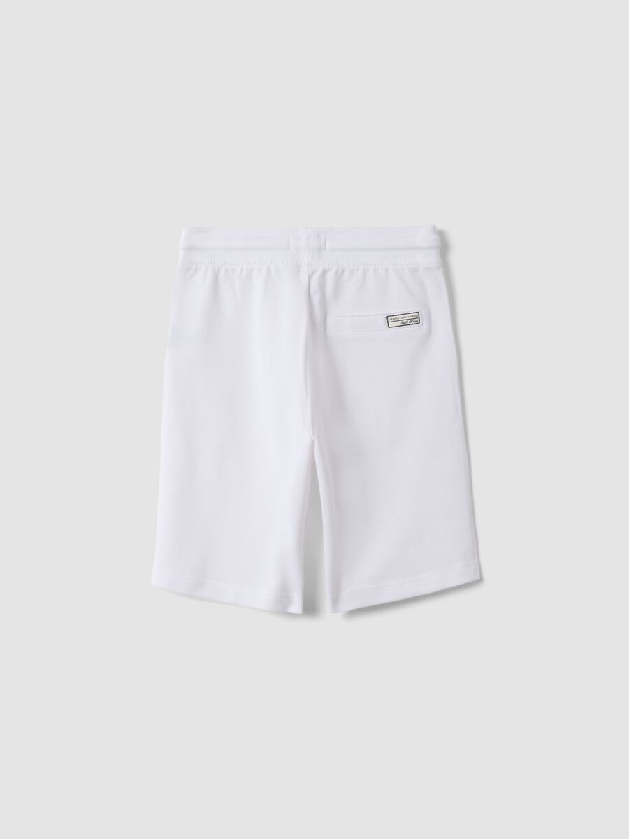 White pure cotton regular fit kids shorts_1