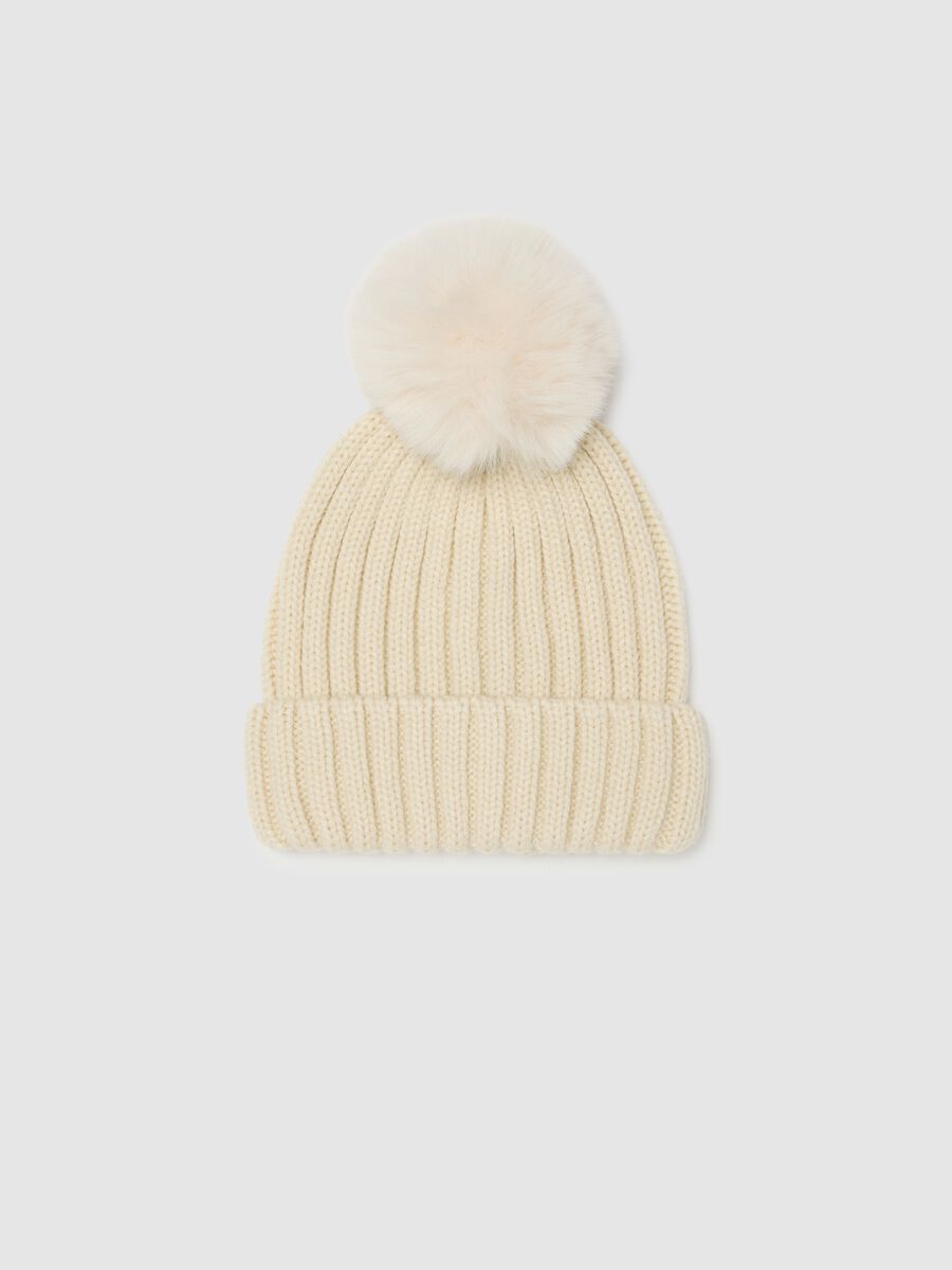 Cappello da bambina beige con pon pon_0