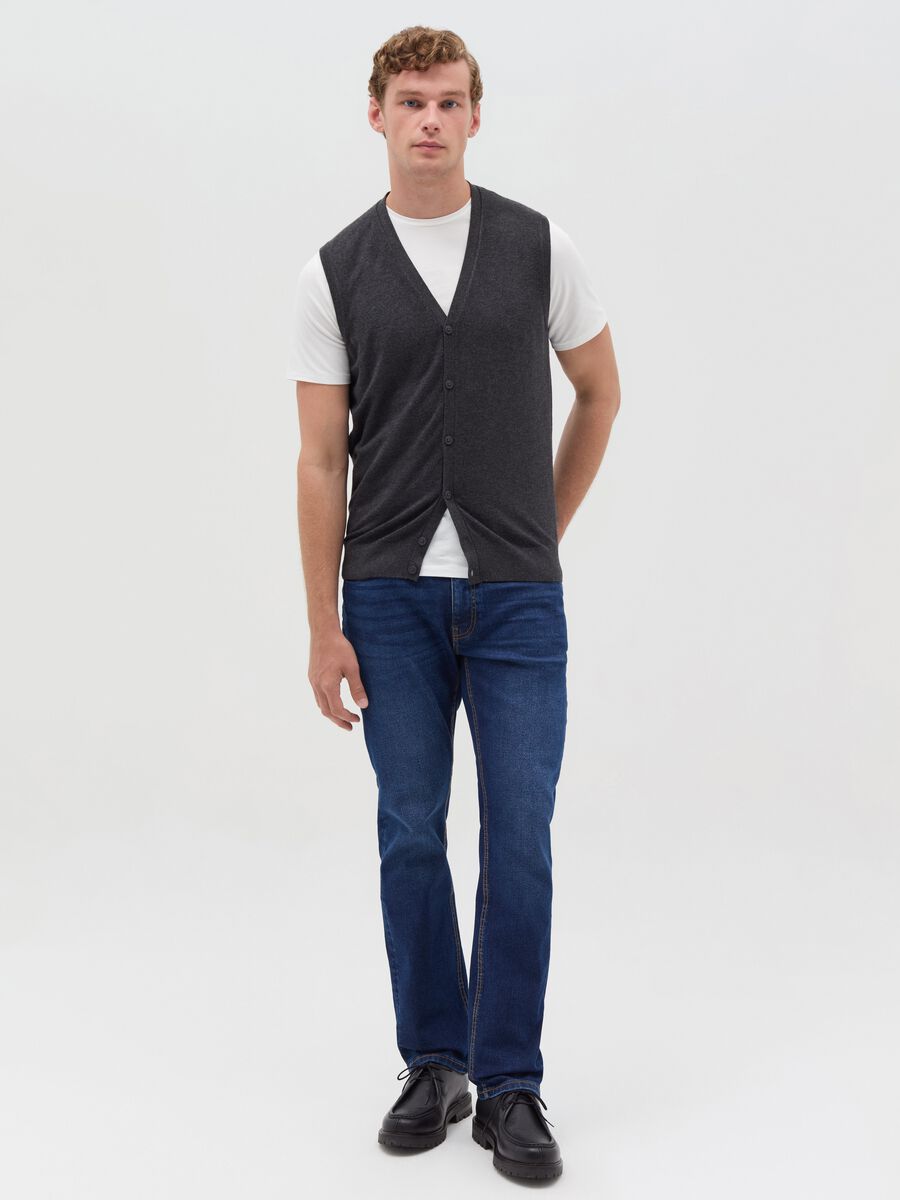 Gilet with V neck_1