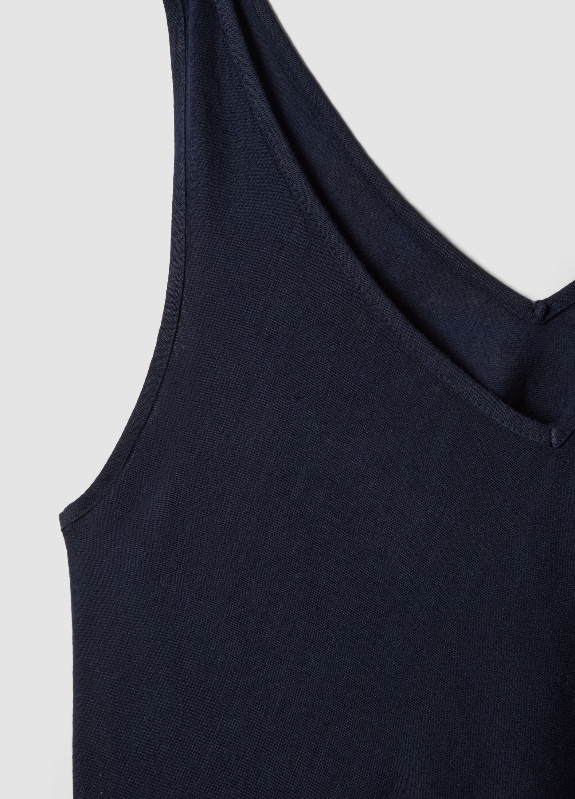 Blue linen-viscose blend midi dress with V-neck and regular fit
