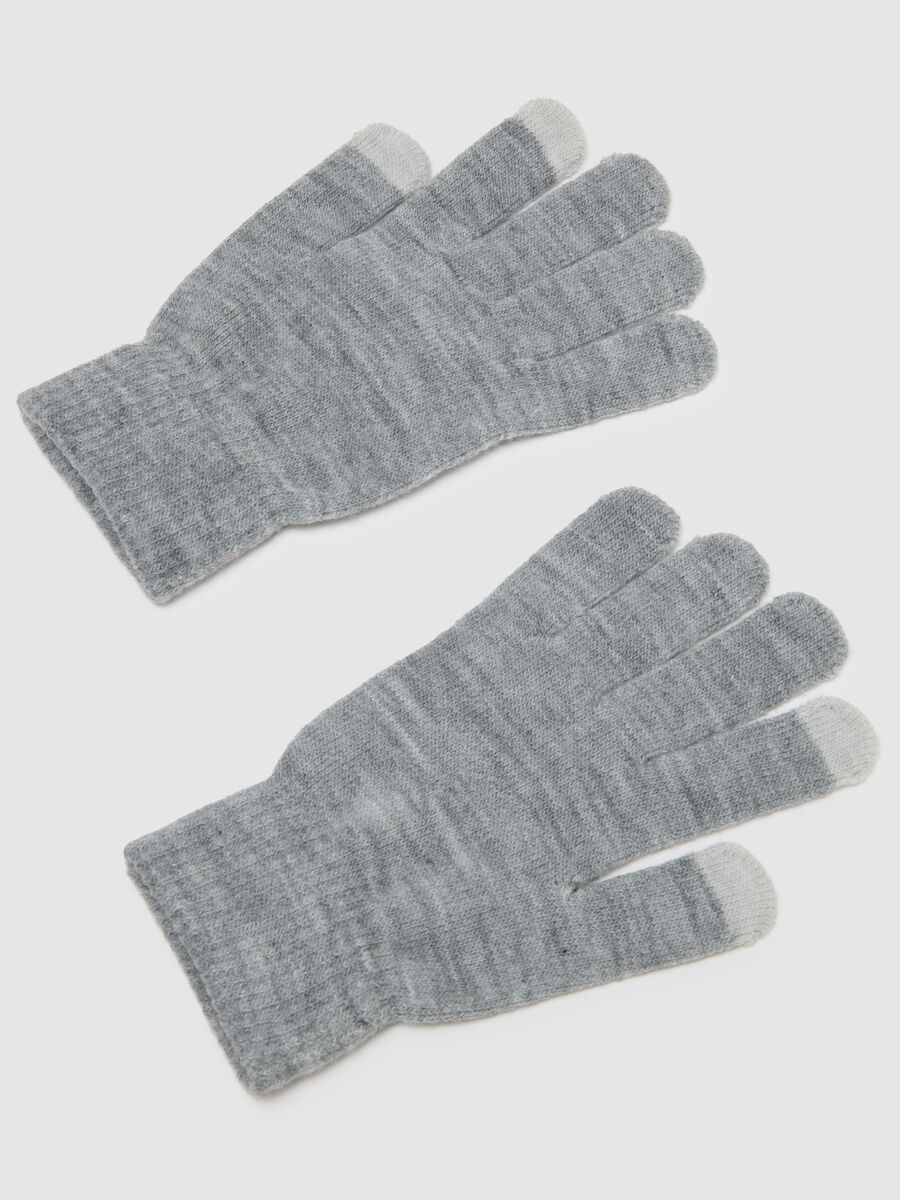 Grey Gloves_1