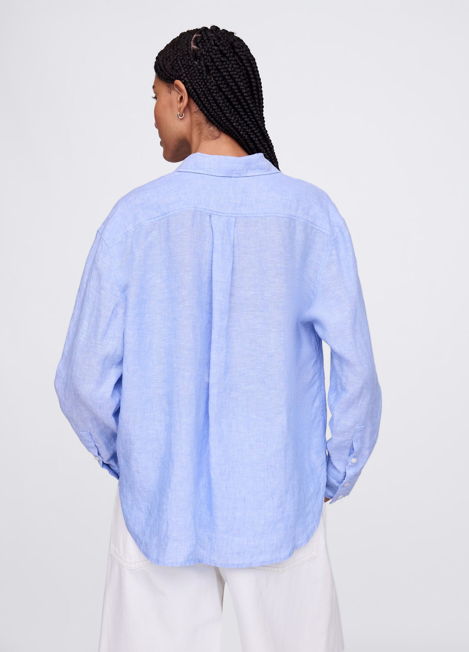 Camicia azzurra ampia in puro lino
