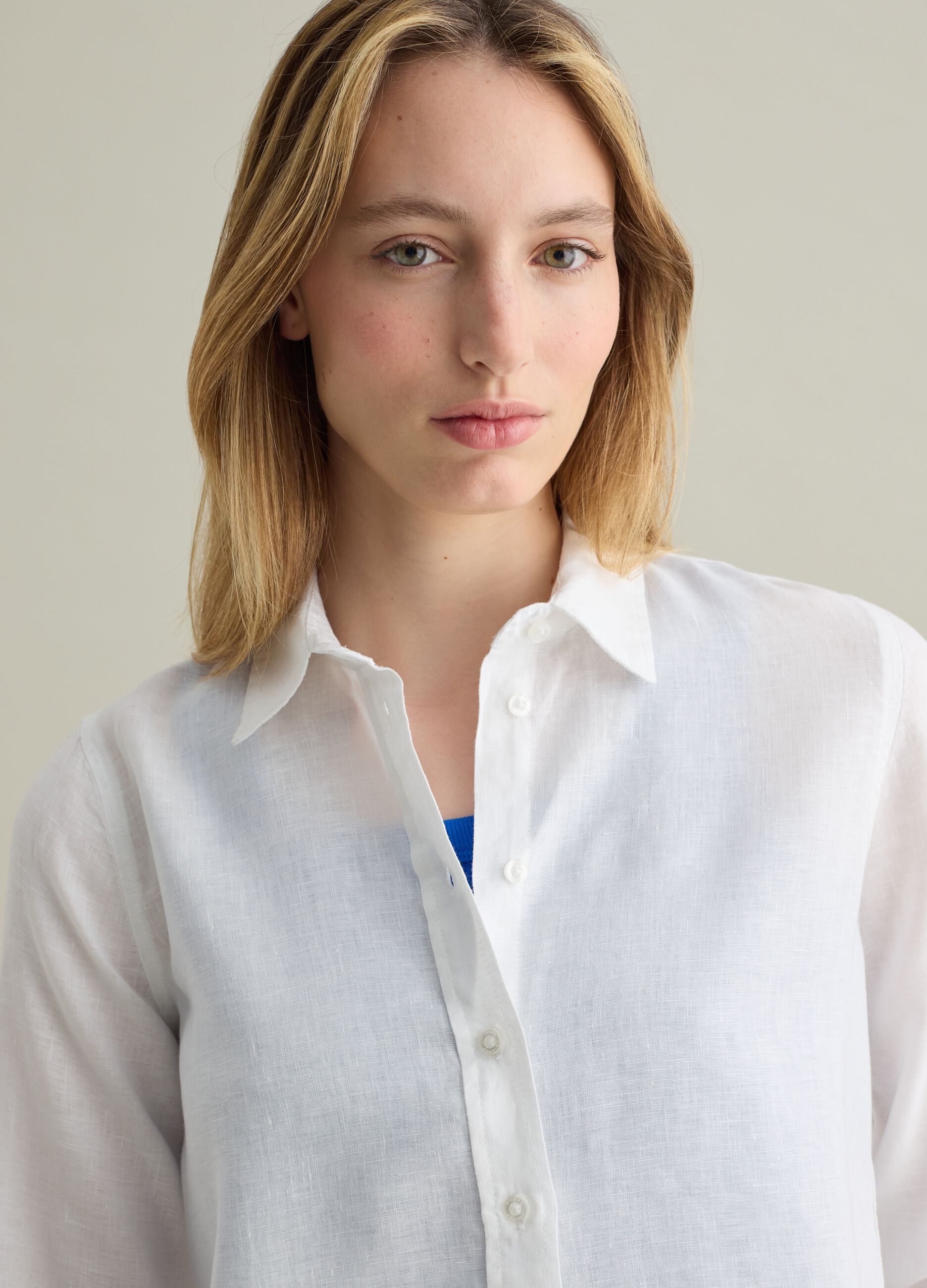 White regular-fit shirt in linen
