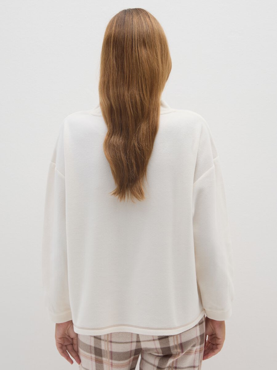 White regular fit fleece sweatshirt with embroidery_2