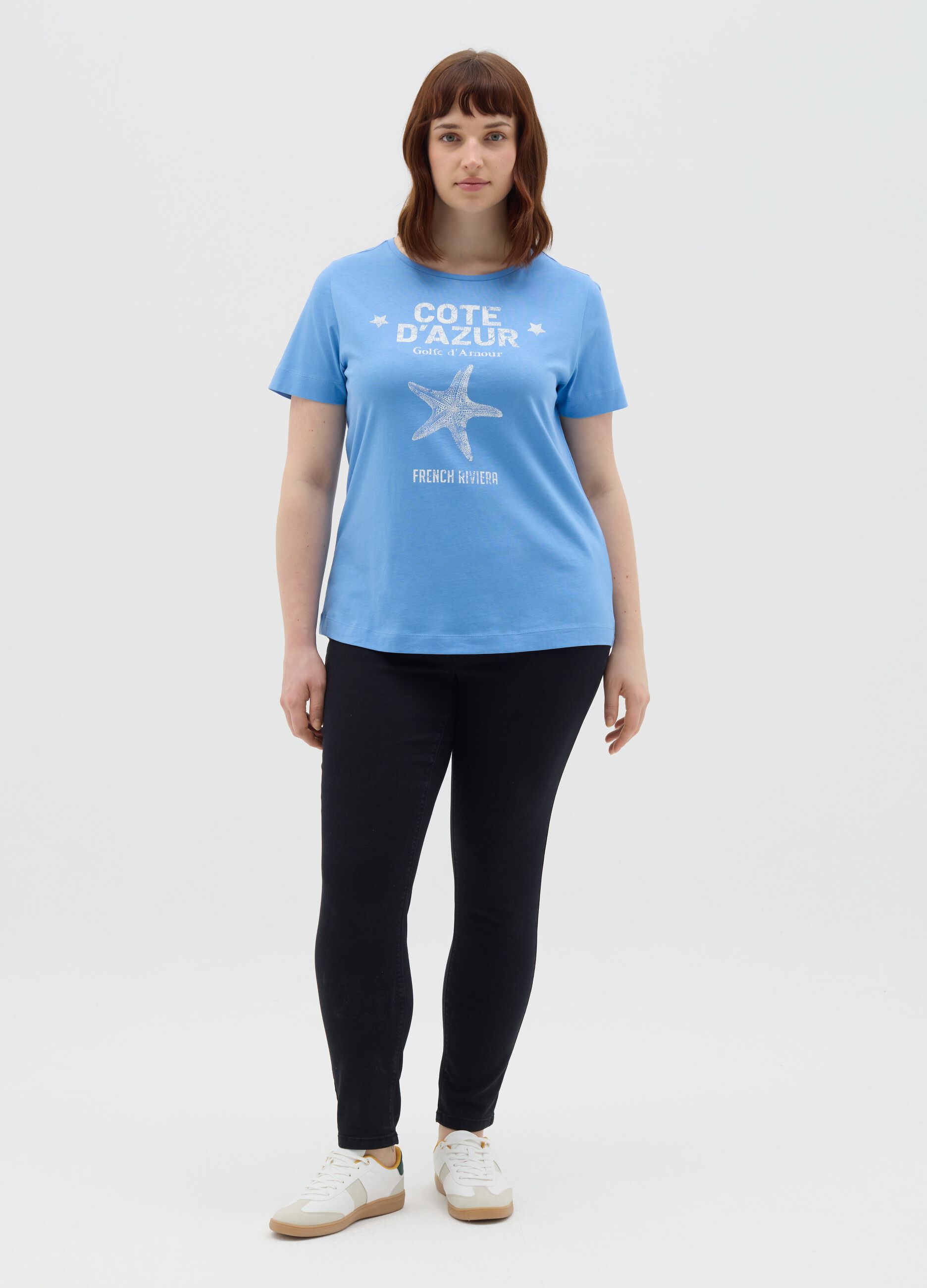 Light blue T-shirt featuring Cote d'Azur Mya print