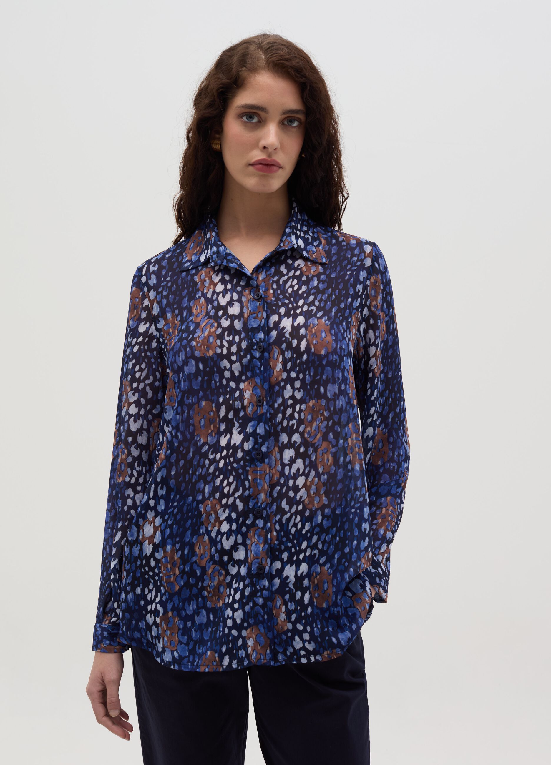 Shirt with patterned print