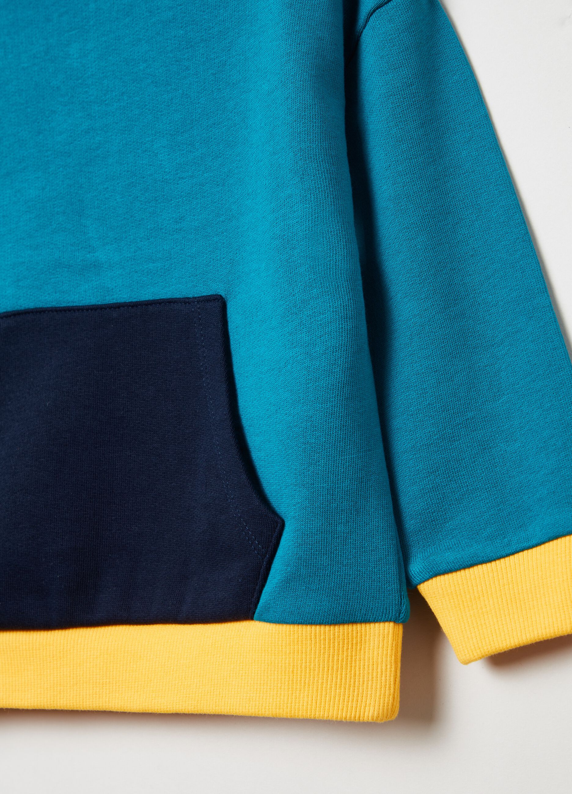 Jogging set in French Terry color block_2