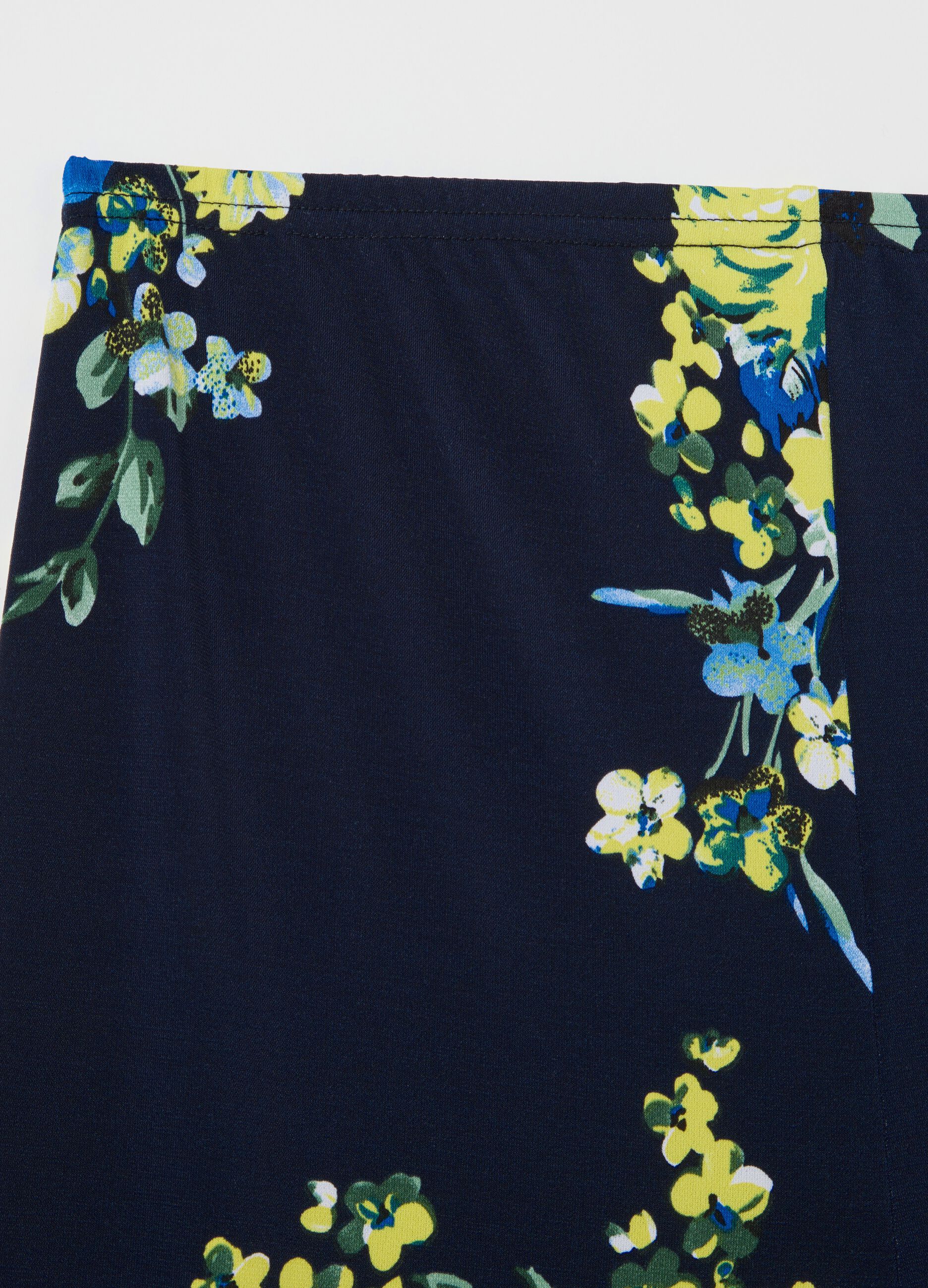 Maternity trousers with floral print