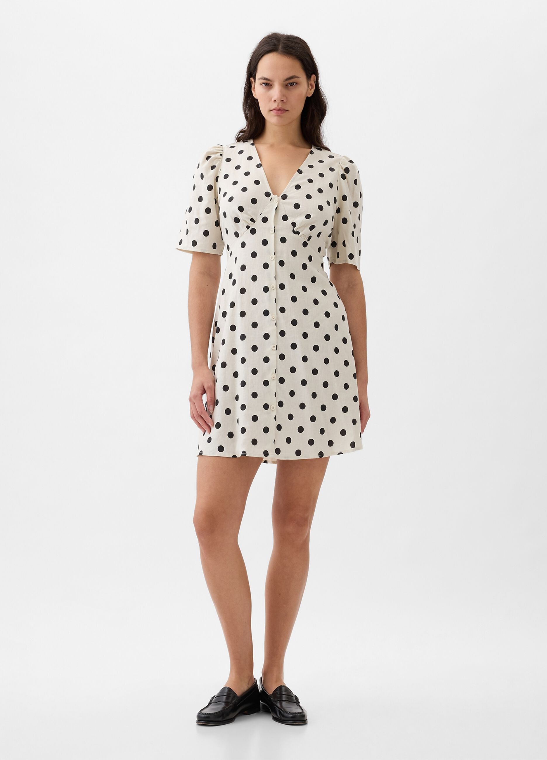 Short polka dot dress with buttons