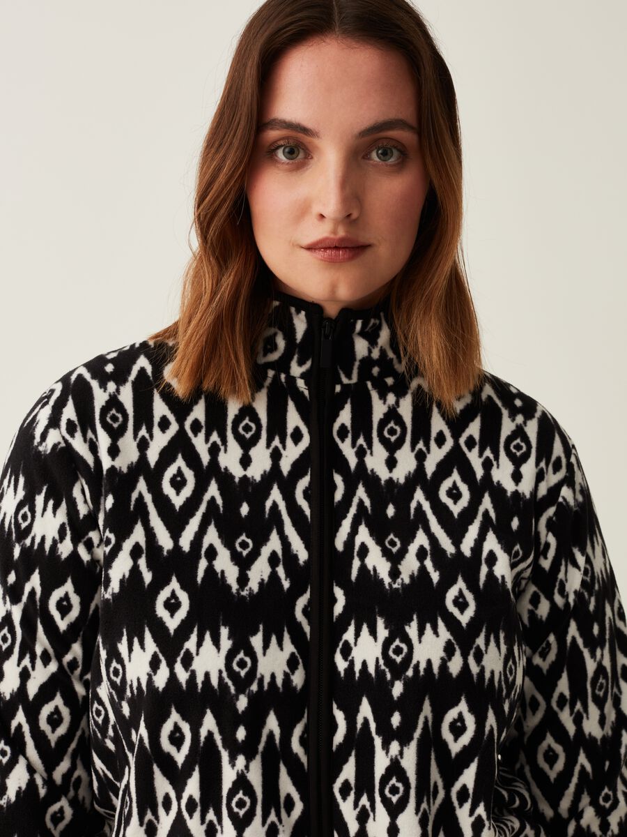 Full-zip in pile fantasia ikat Curvy_1