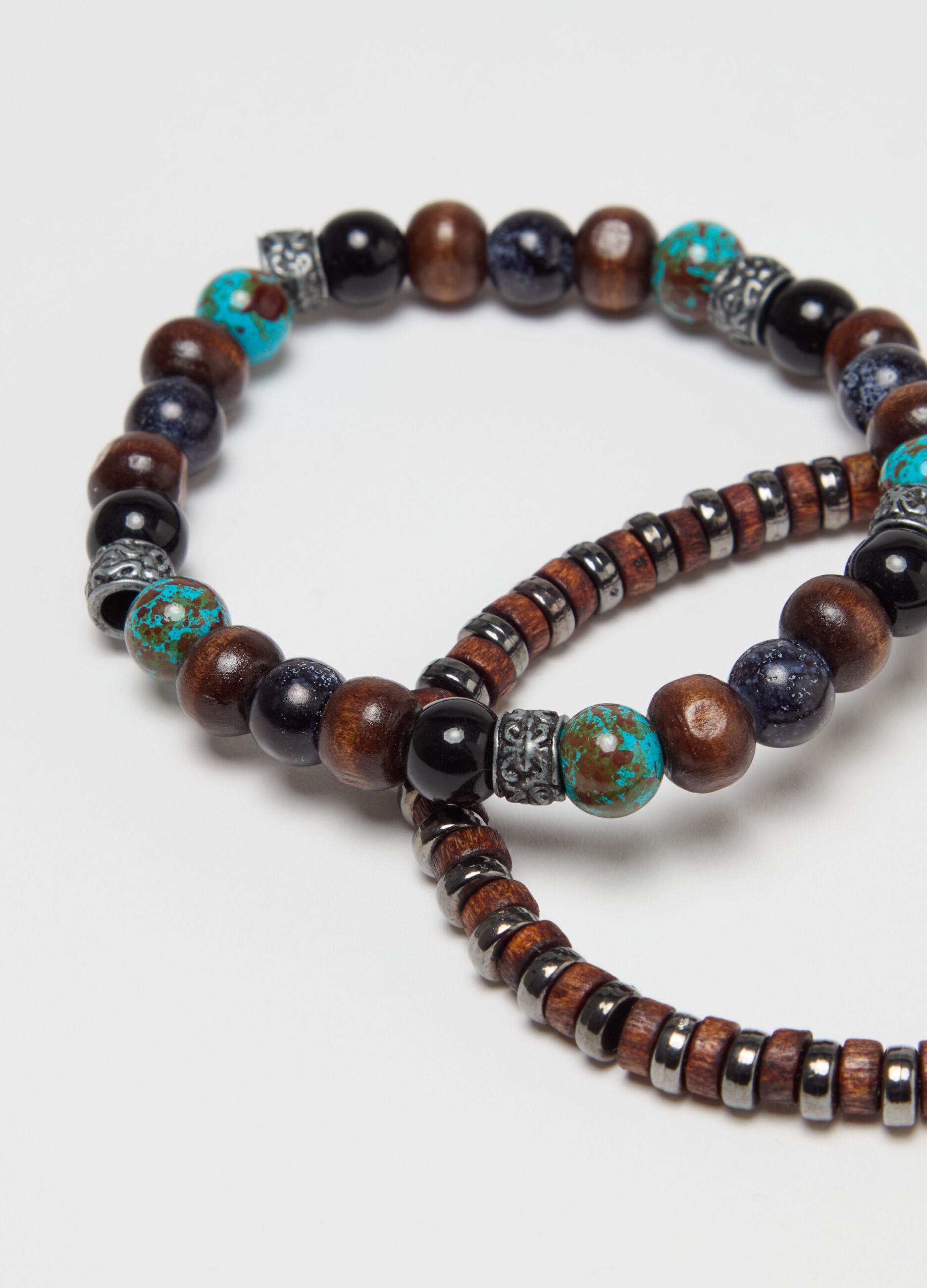 Two-pack bracelets with beads and silver details