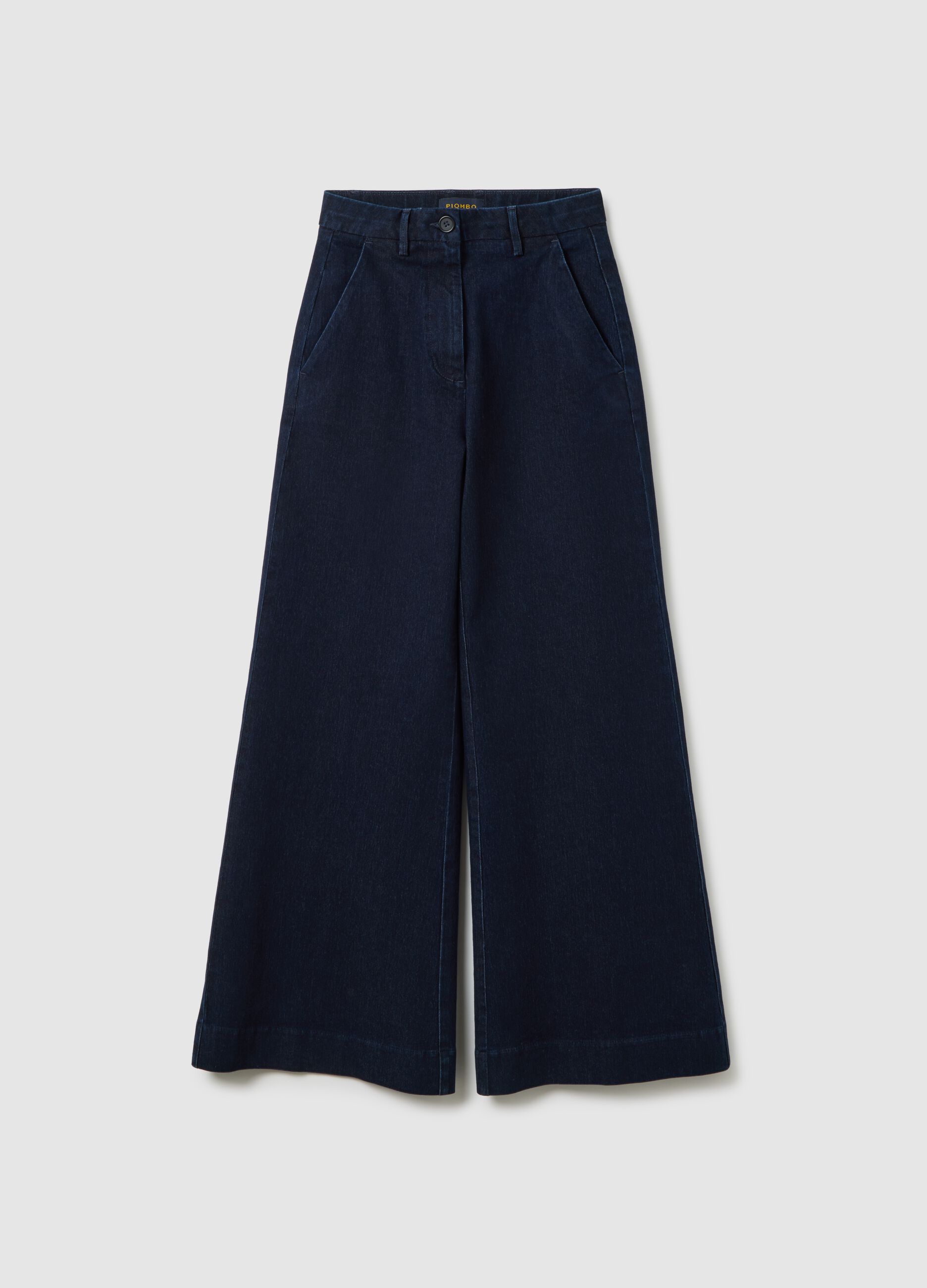 Jeans in denim blu a gamba larga elasticizzati