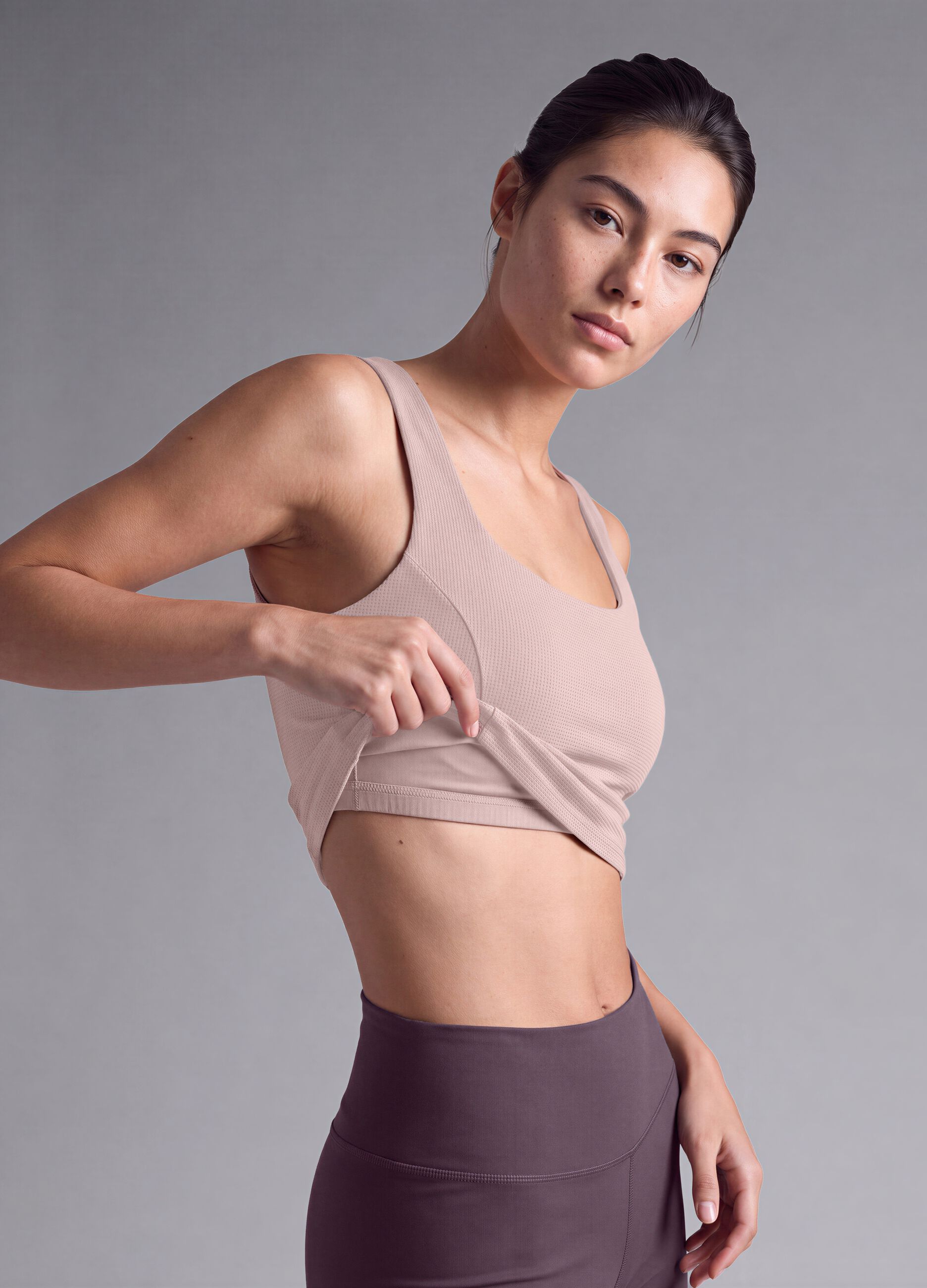 Pink cropped top in stretch fabric