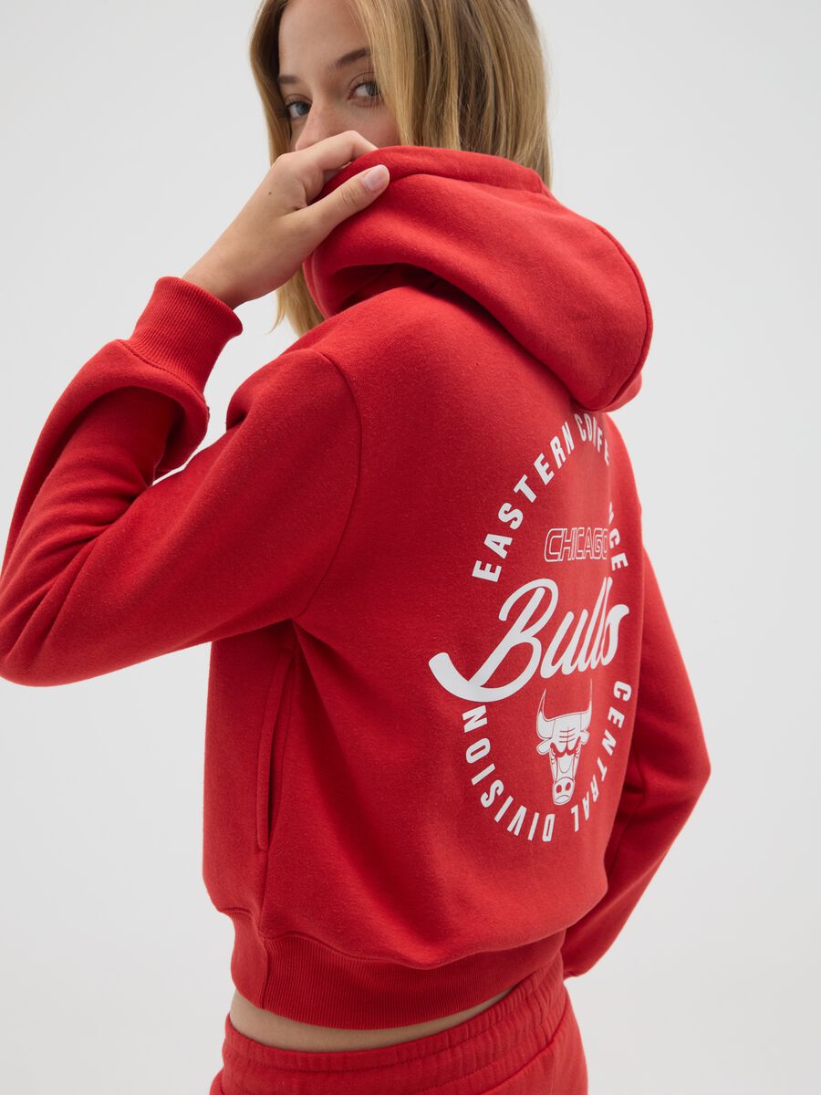 Felpa in misto cotone rossa oversize con stampa Chicago Bulls_3