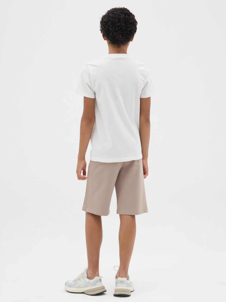 Completo da ragazzo in puro cotone bianco e beige regular fit_3