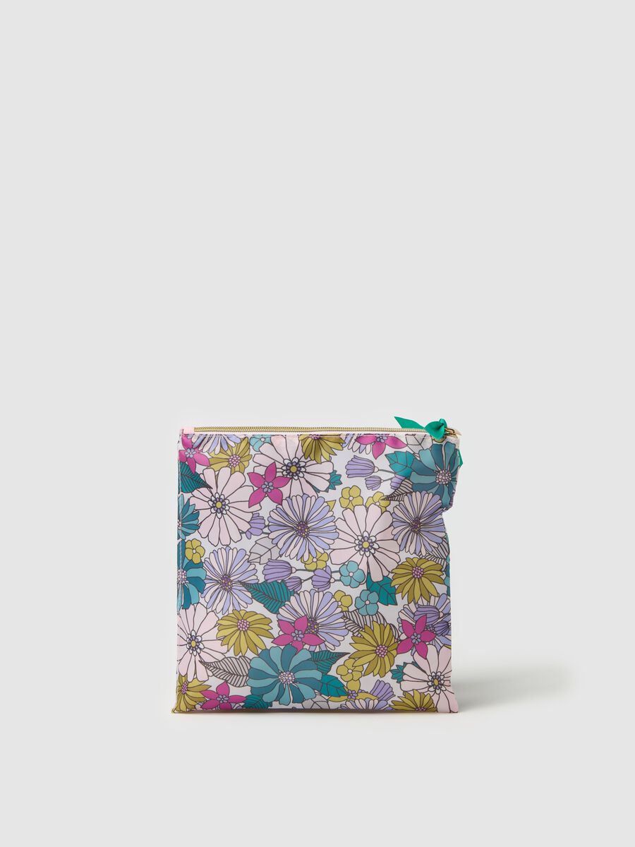 Travel clutch with floral print_1