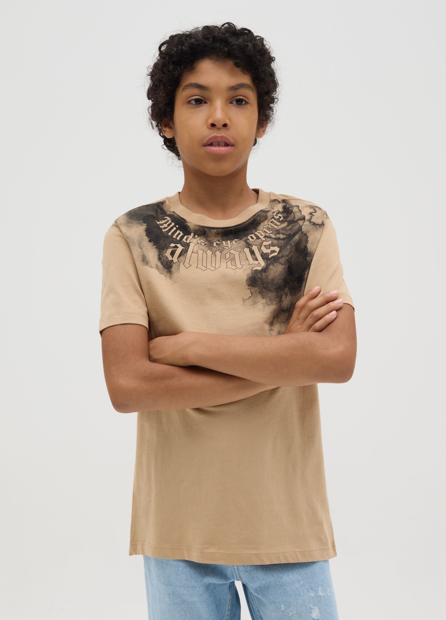 Brown T-shirt in cotton with lettering print