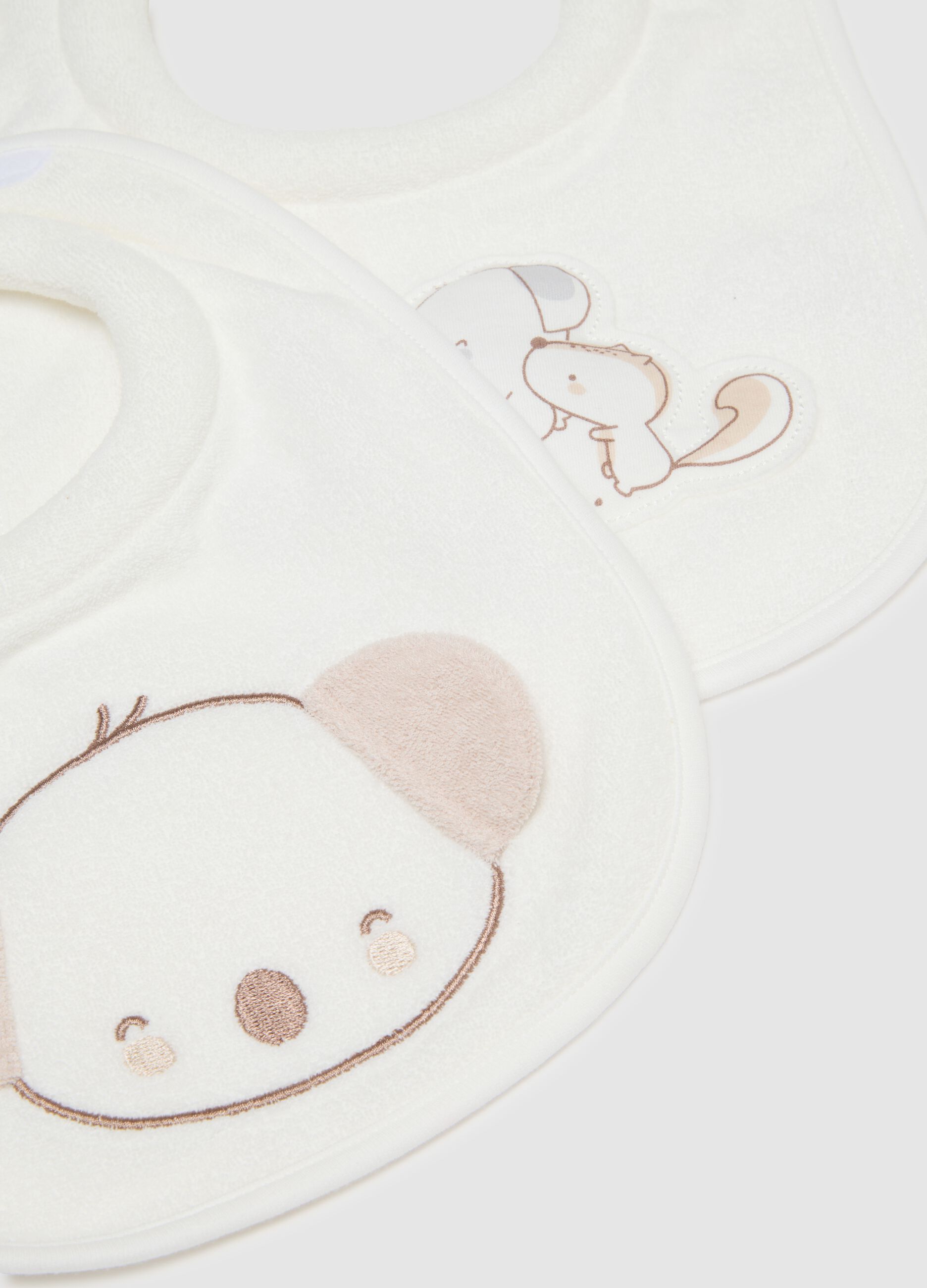 Baby bib bipack in pure white cotton with print