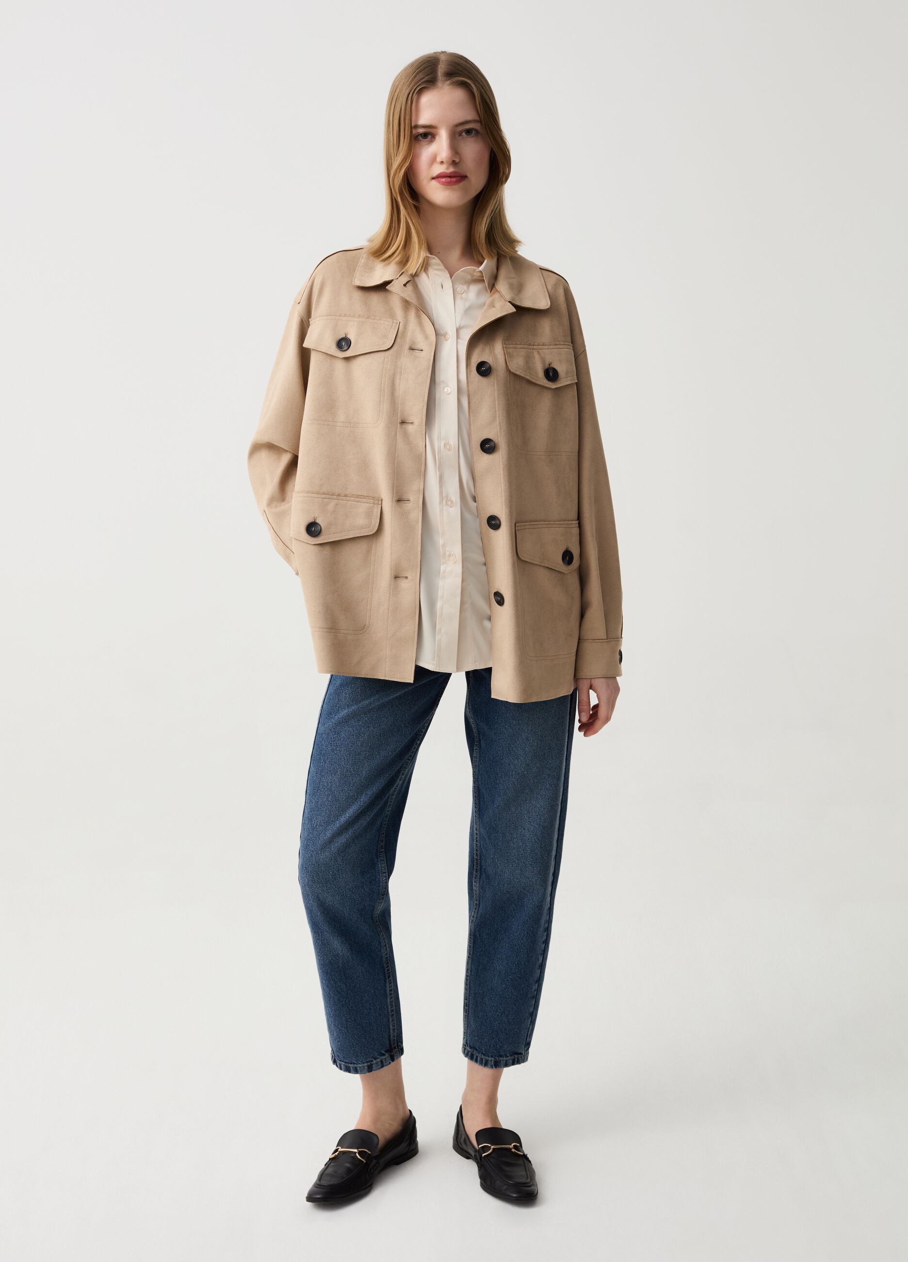 Short suede jacket with pockets