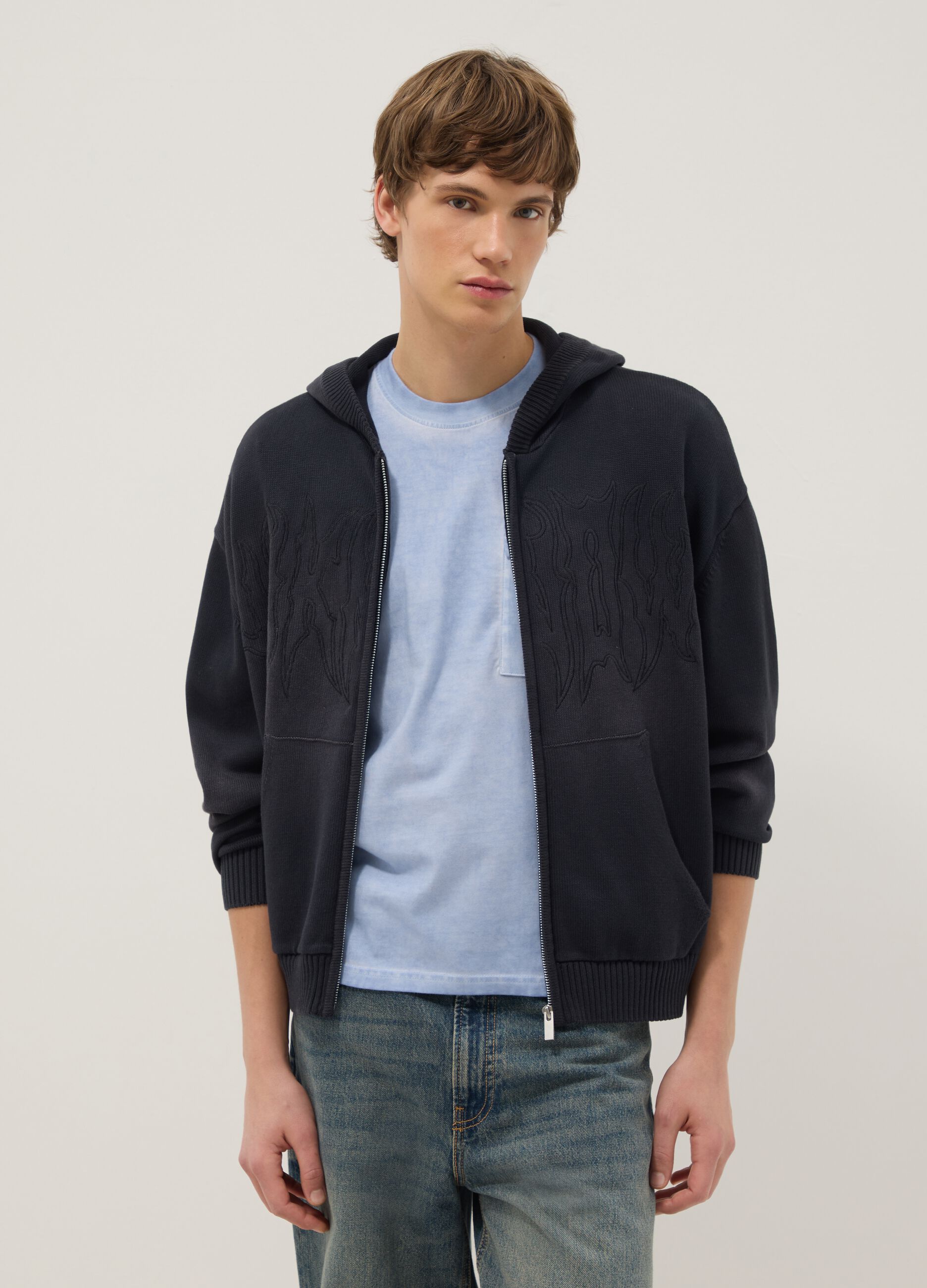 Oversized black cotton hoodie with zip