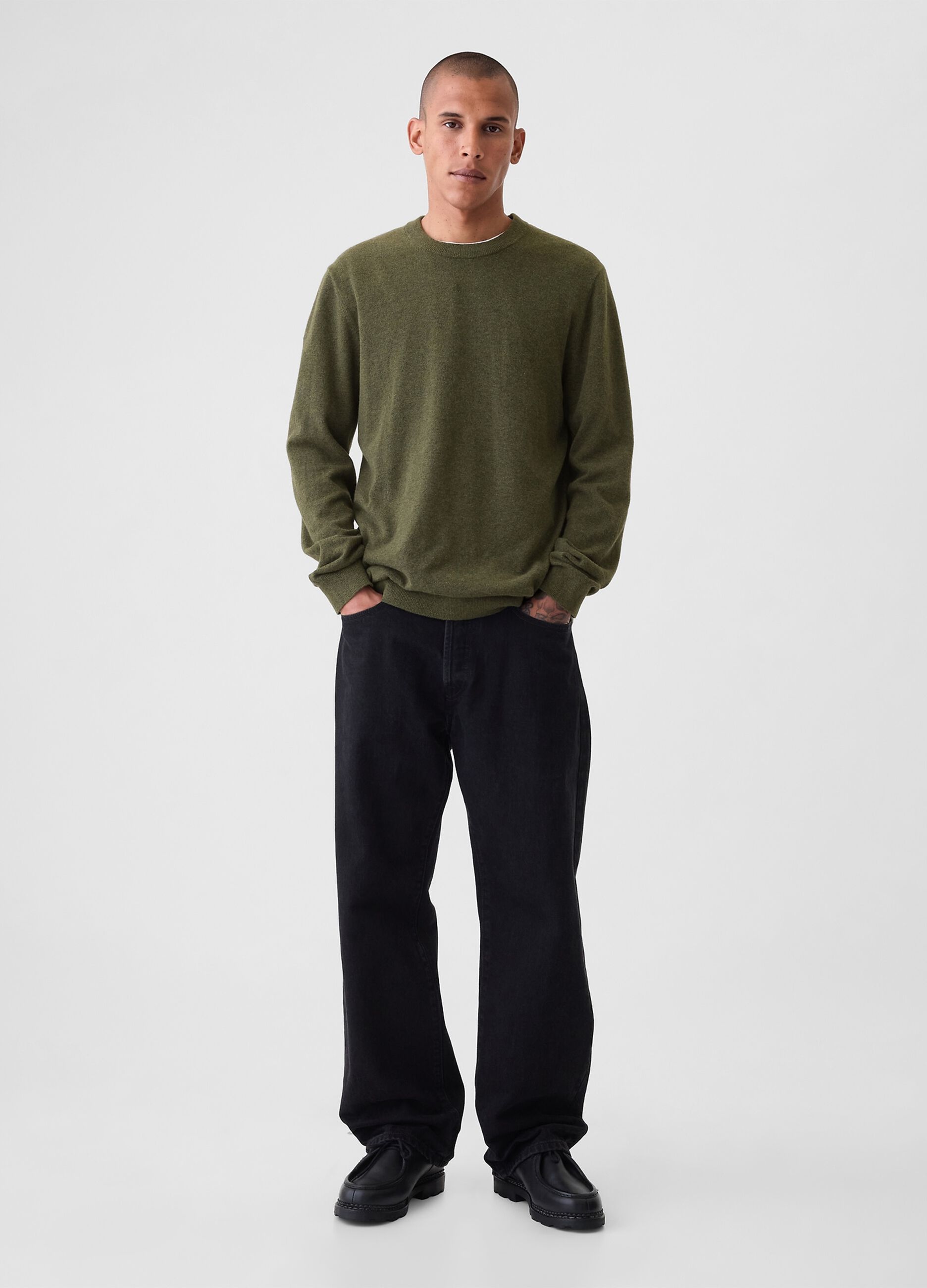 Round neck pullover