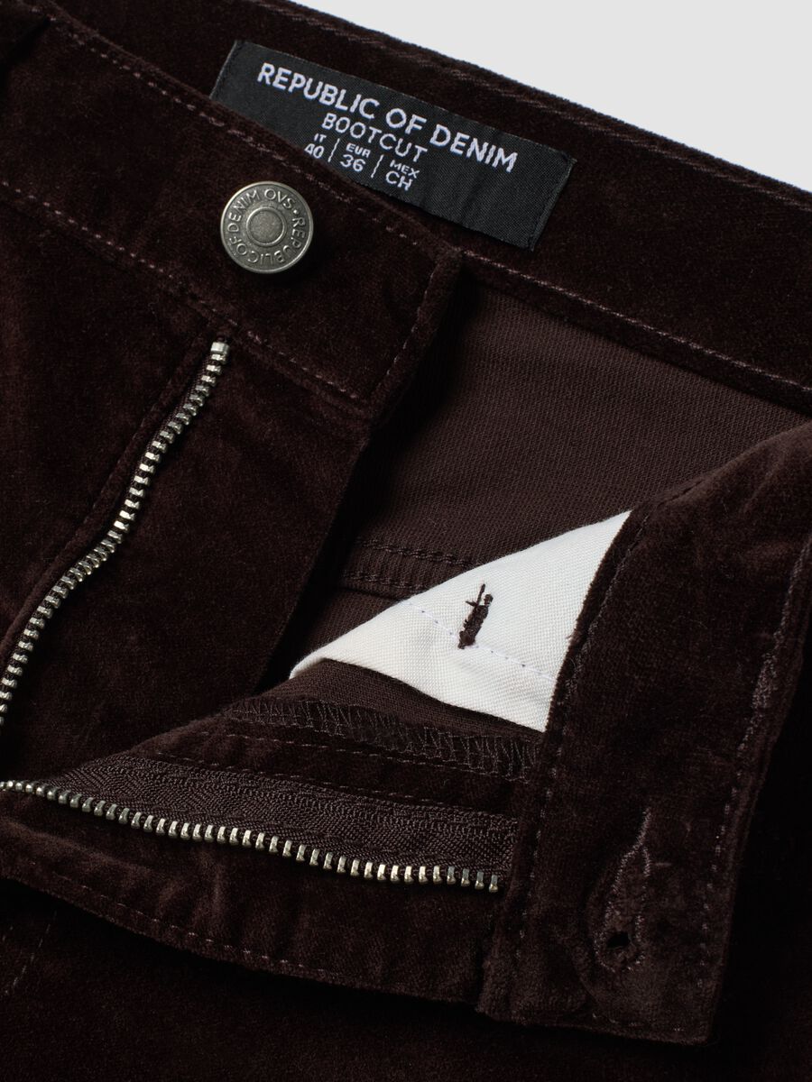 Jeans marroni bootcut in cotone elasticizzato_5