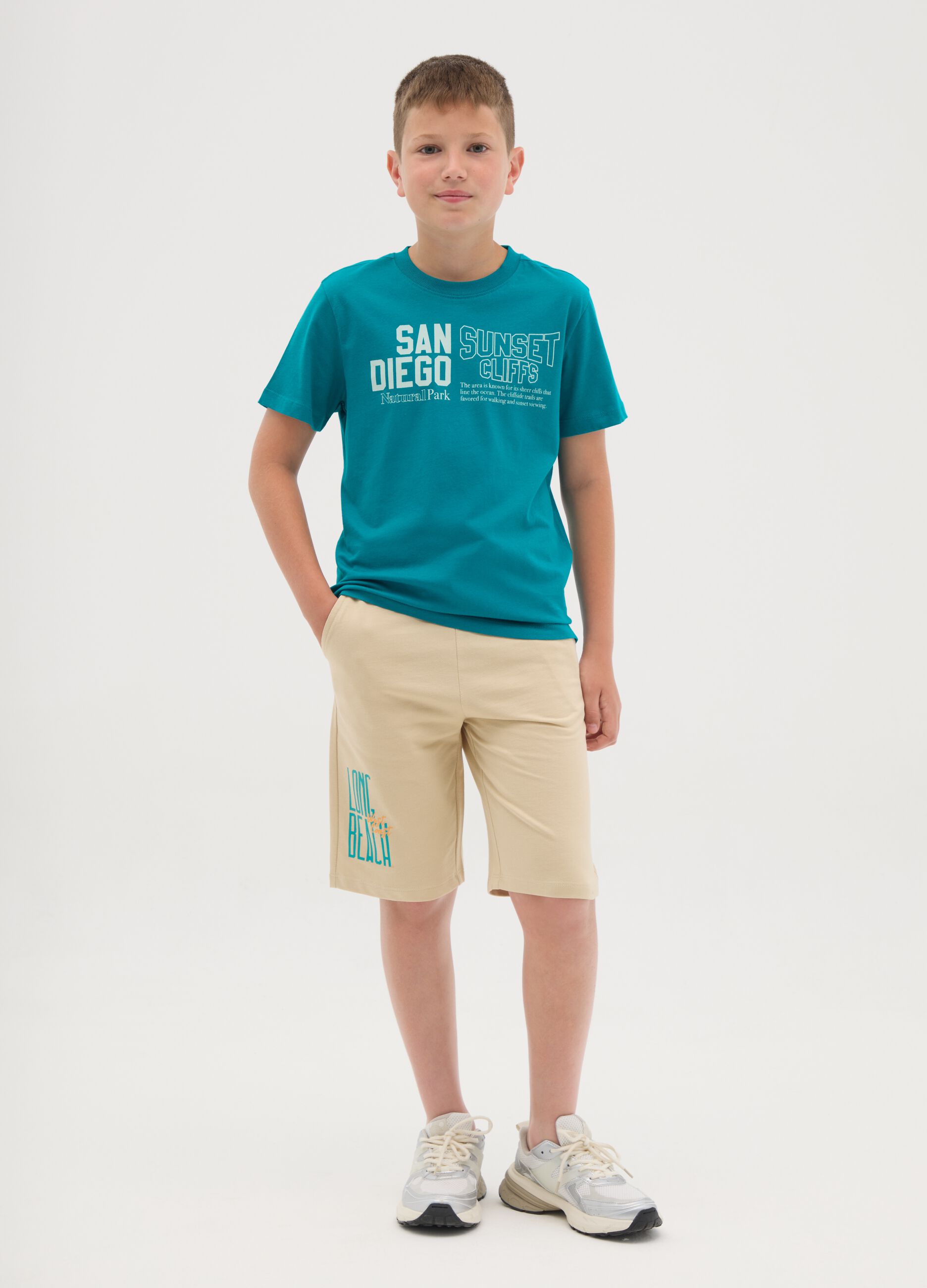 Shorts da ragazzo in puro cotone beige regular fit con stampa