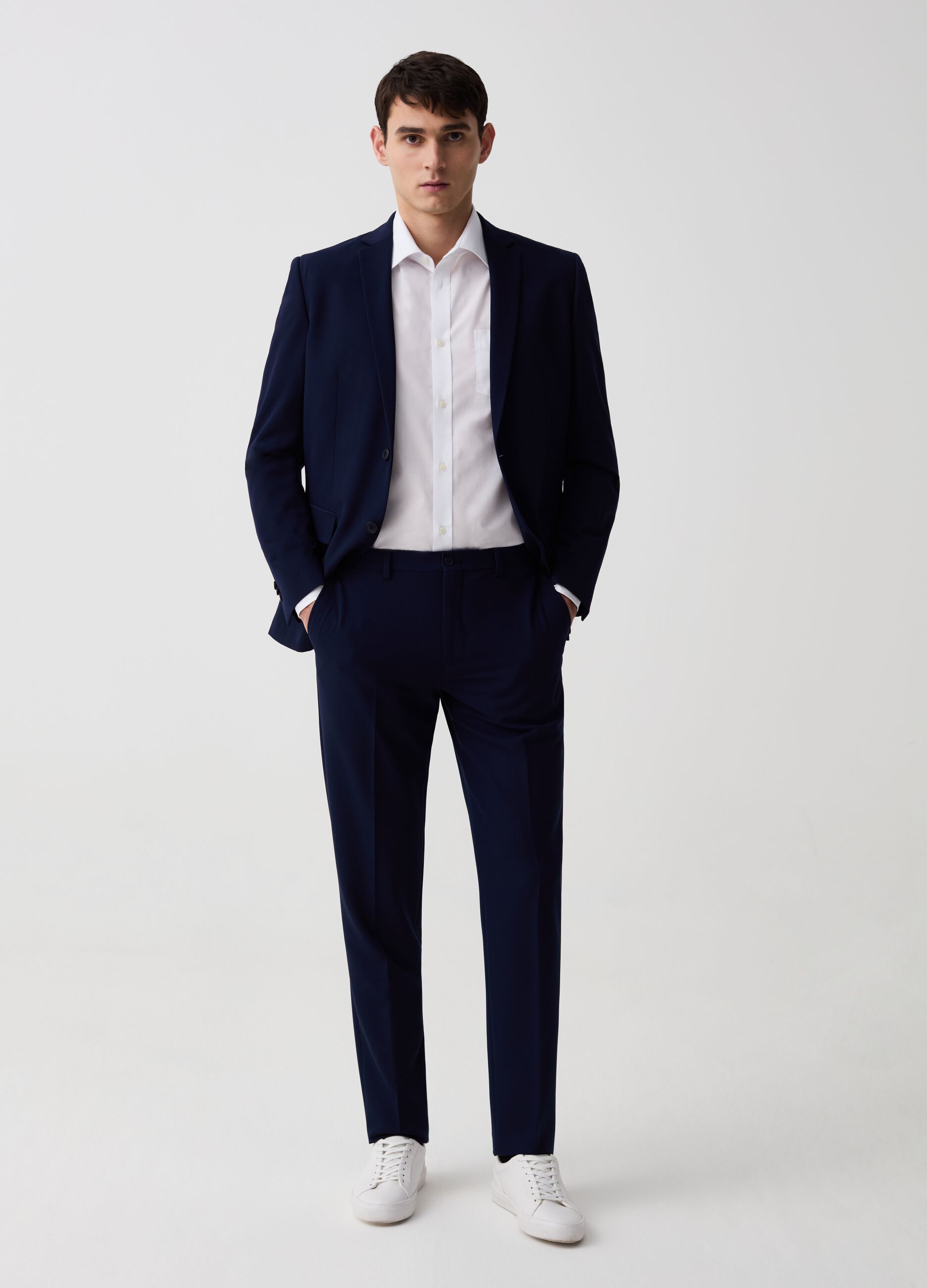 Solid colour slim-fit trousers