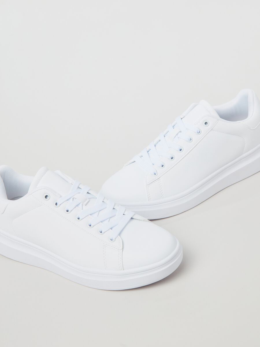 Sneakers con lacci_1