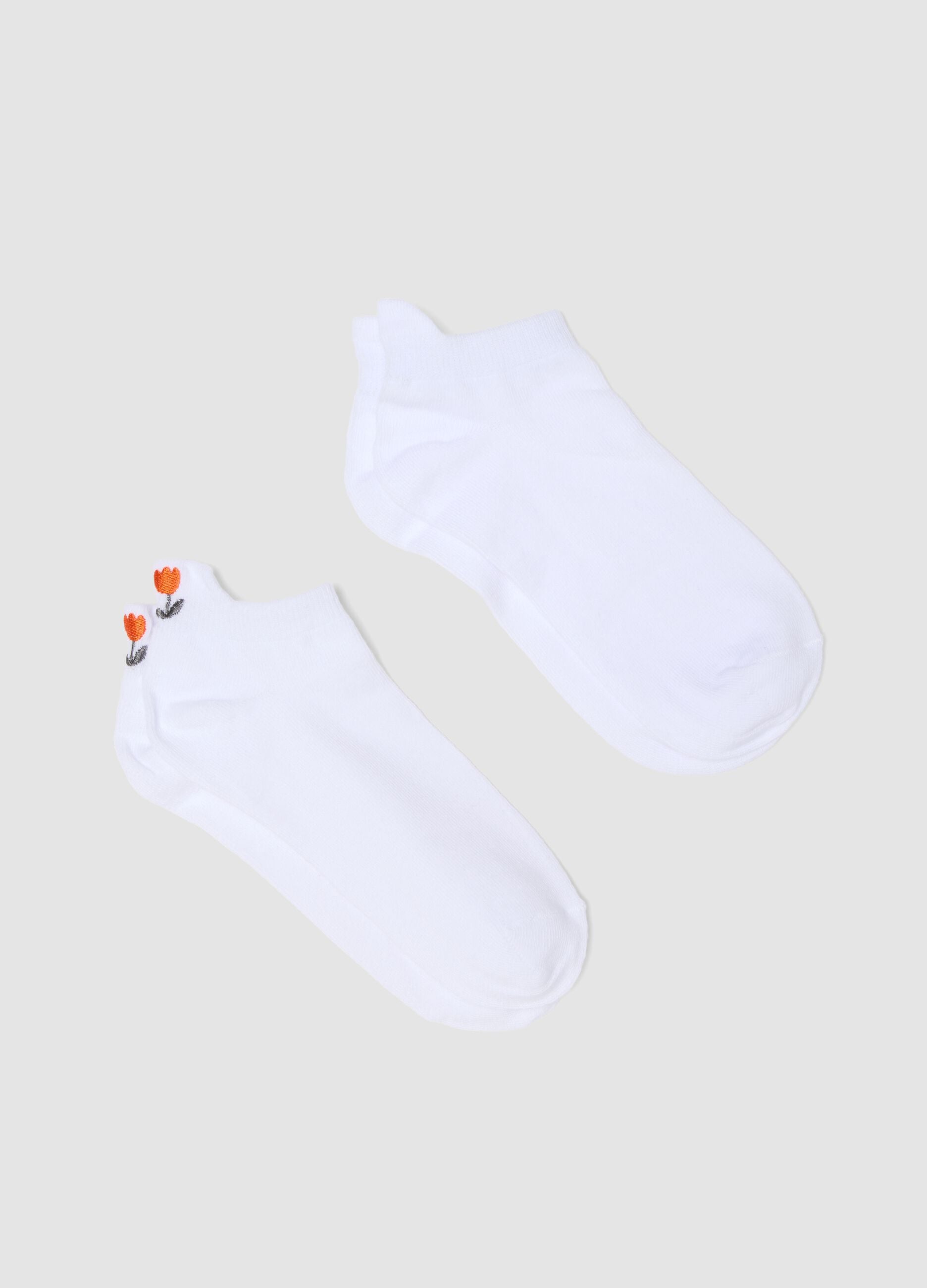 2-pack of white organic cotton socks
