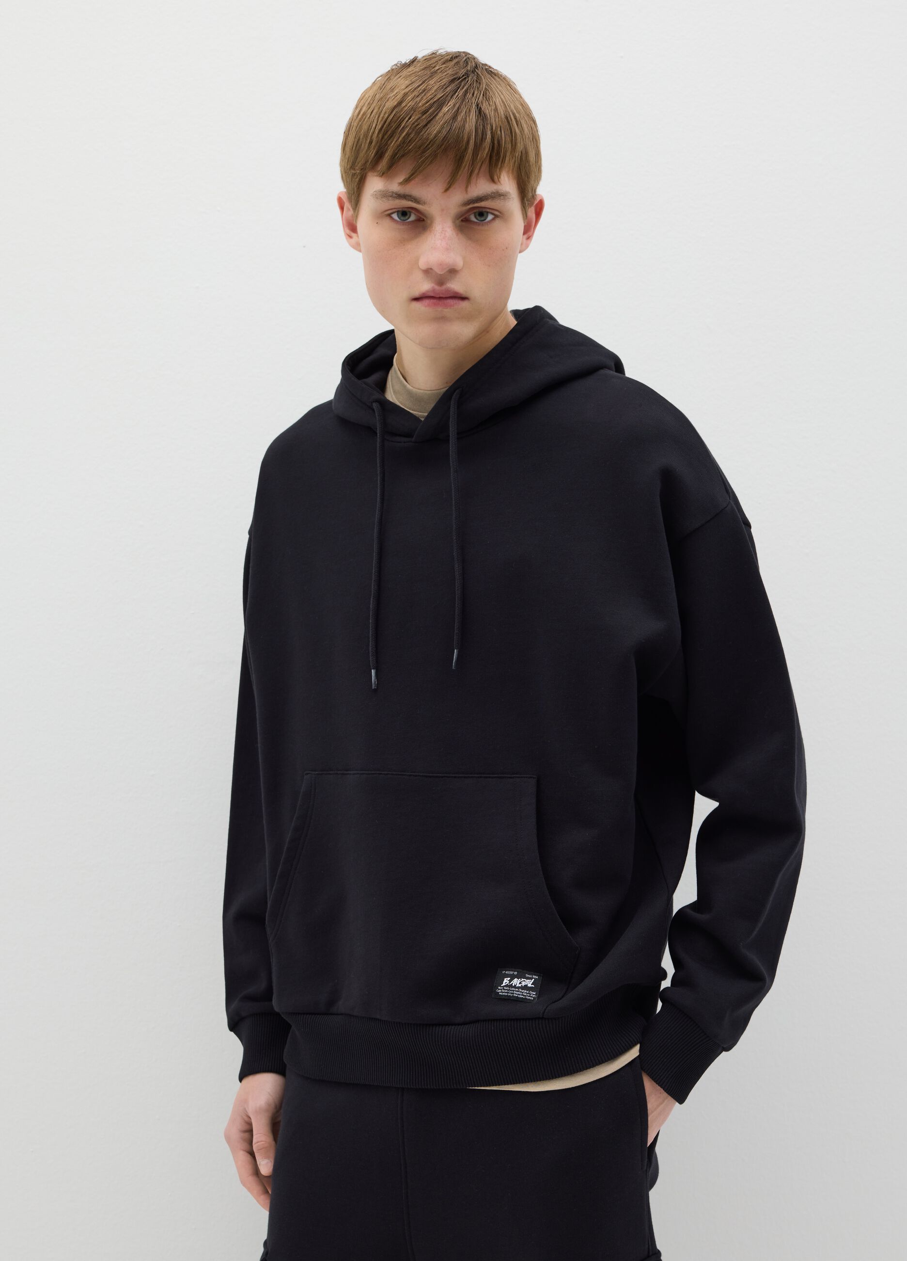 Over-fit sweatshirt in cotton with hood