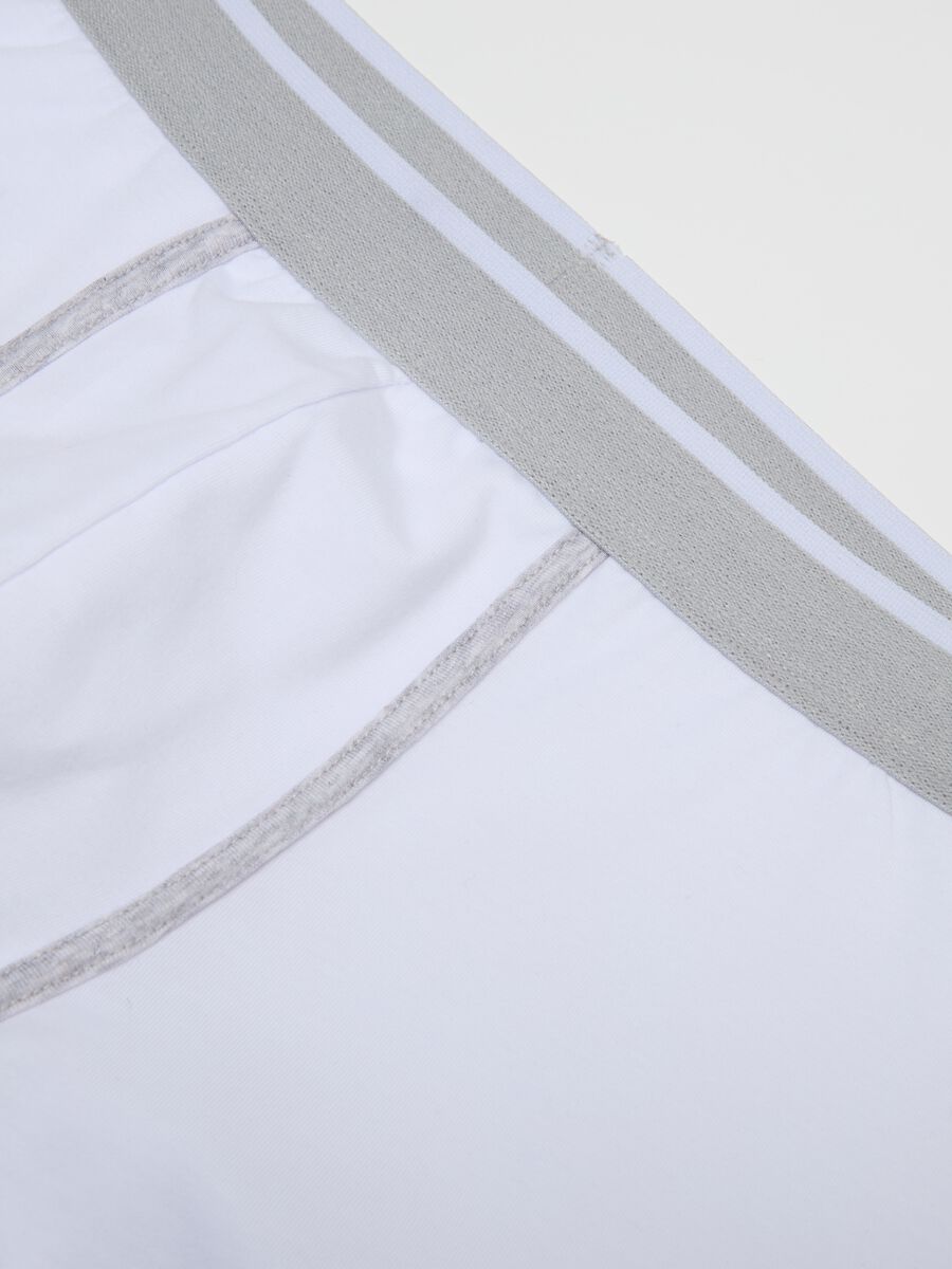 Stretch cotton boxer shorts with contrasting details._5