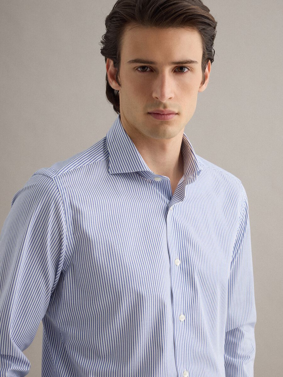 Slim fit pure cotton shirt with white and blue stripes_0