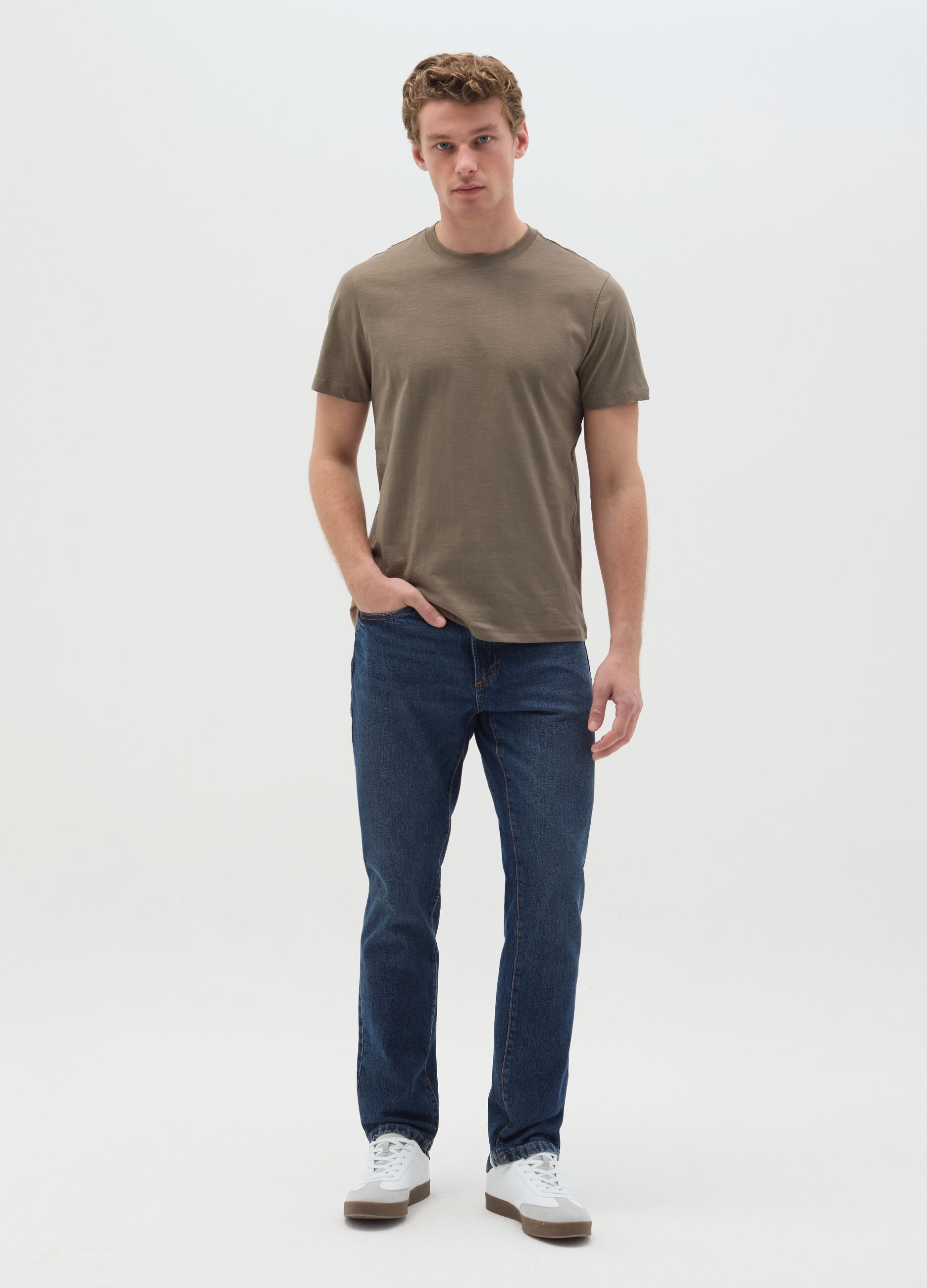 T-shirt in slub cotton with round neck