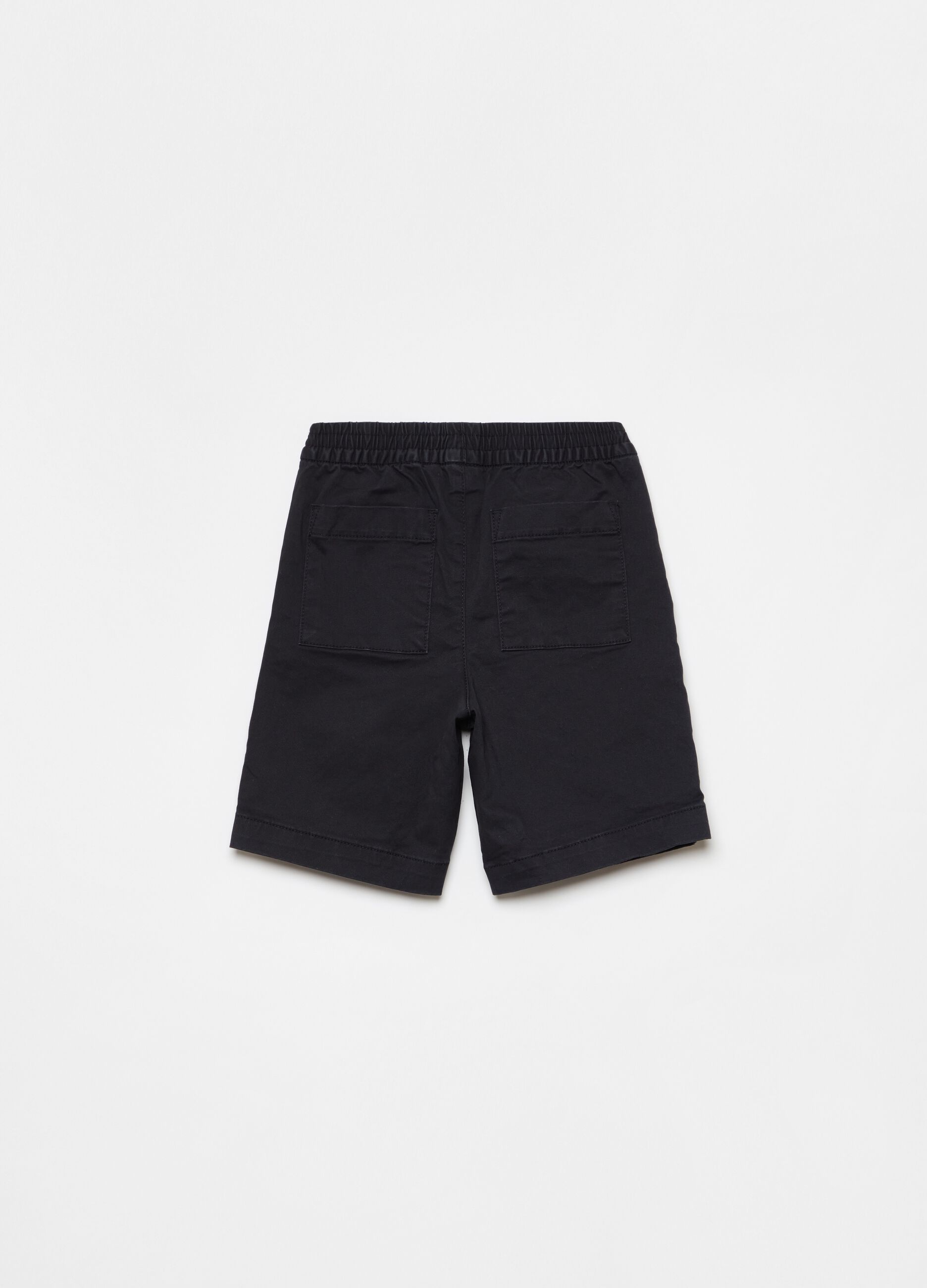 Shorts in twill con coulisse