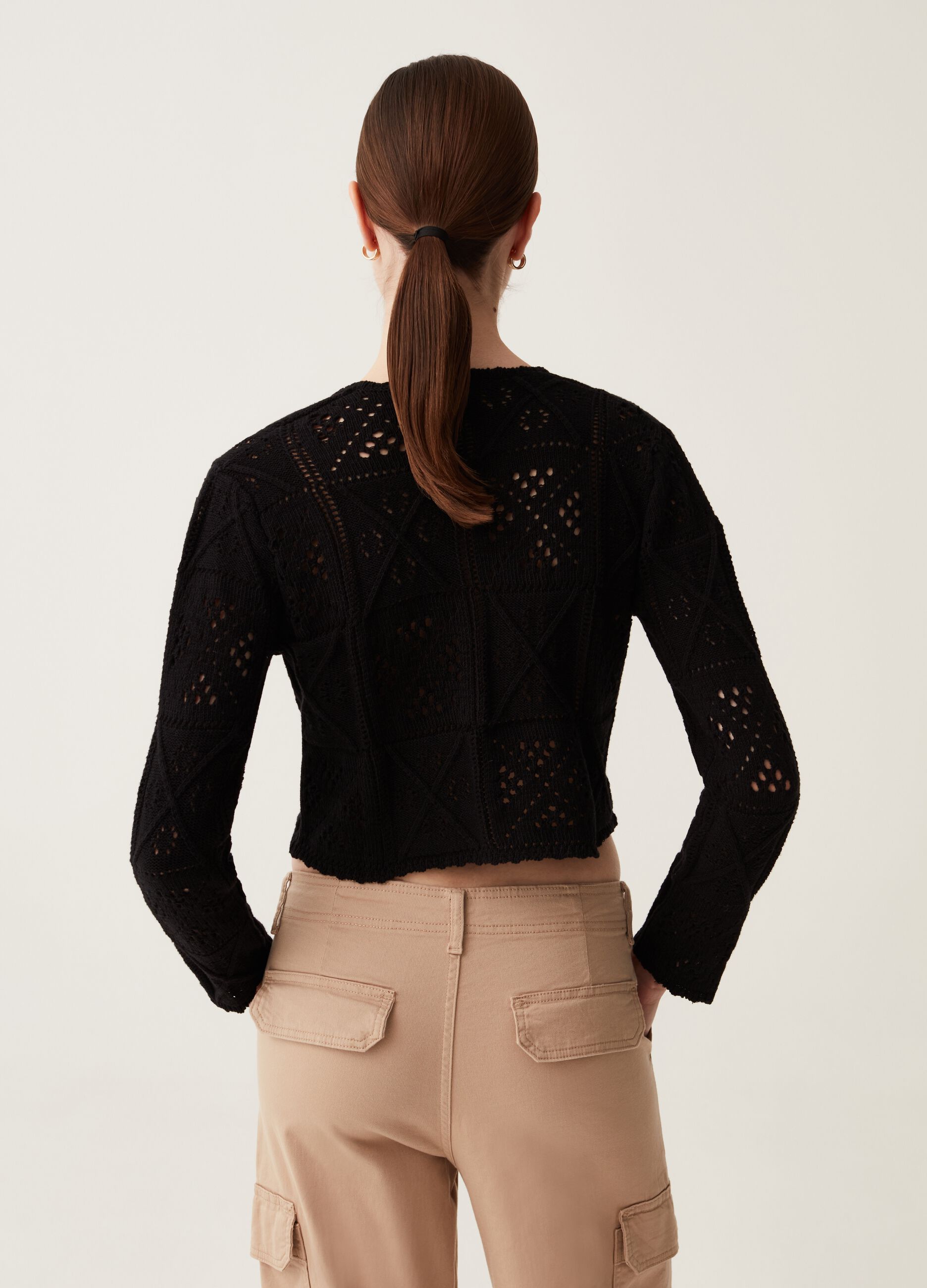 Cardigan crochet con laccetto_2